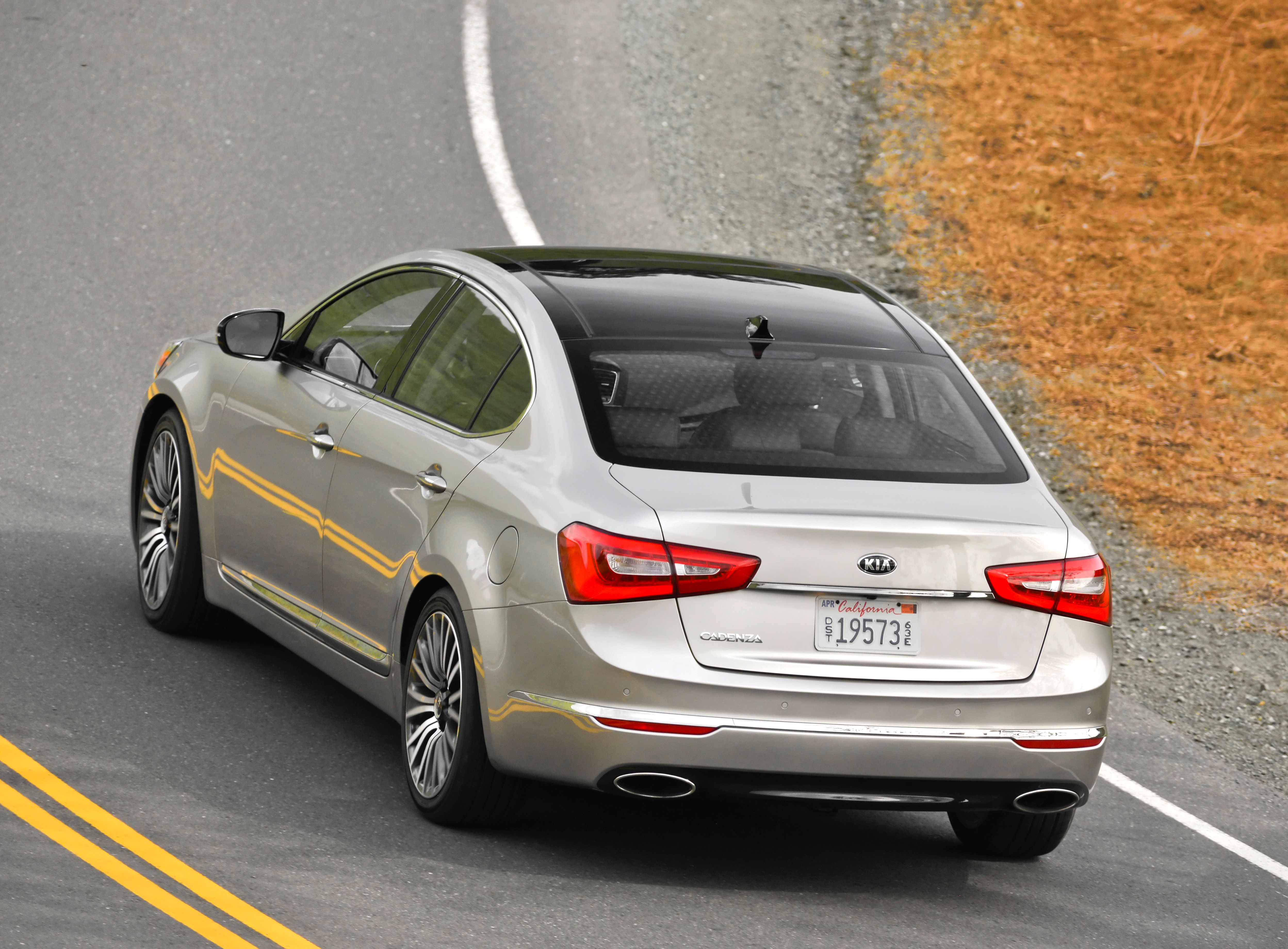 2014 - 2015 Kia Cadenza