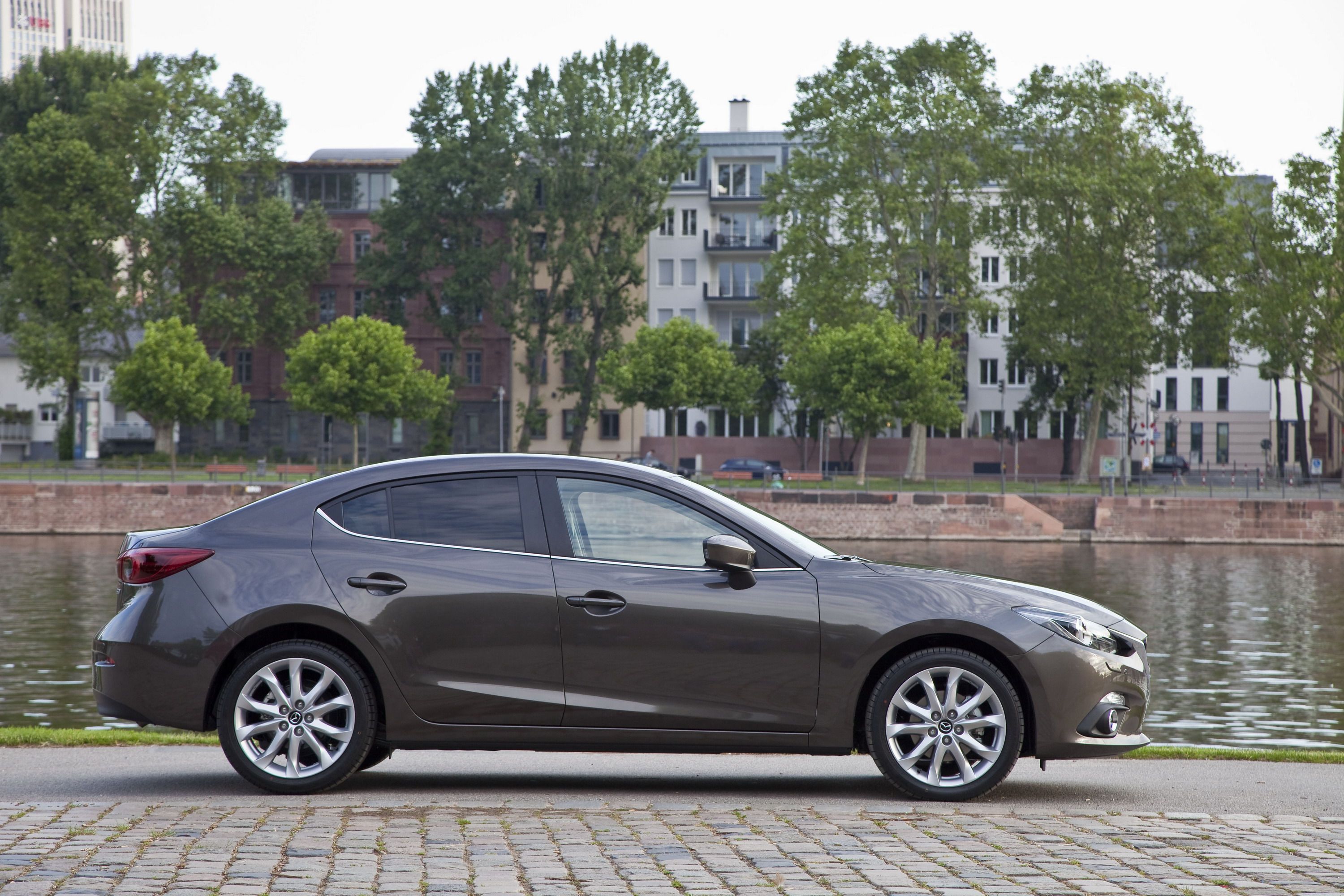 2014 Mazda3 Sedan