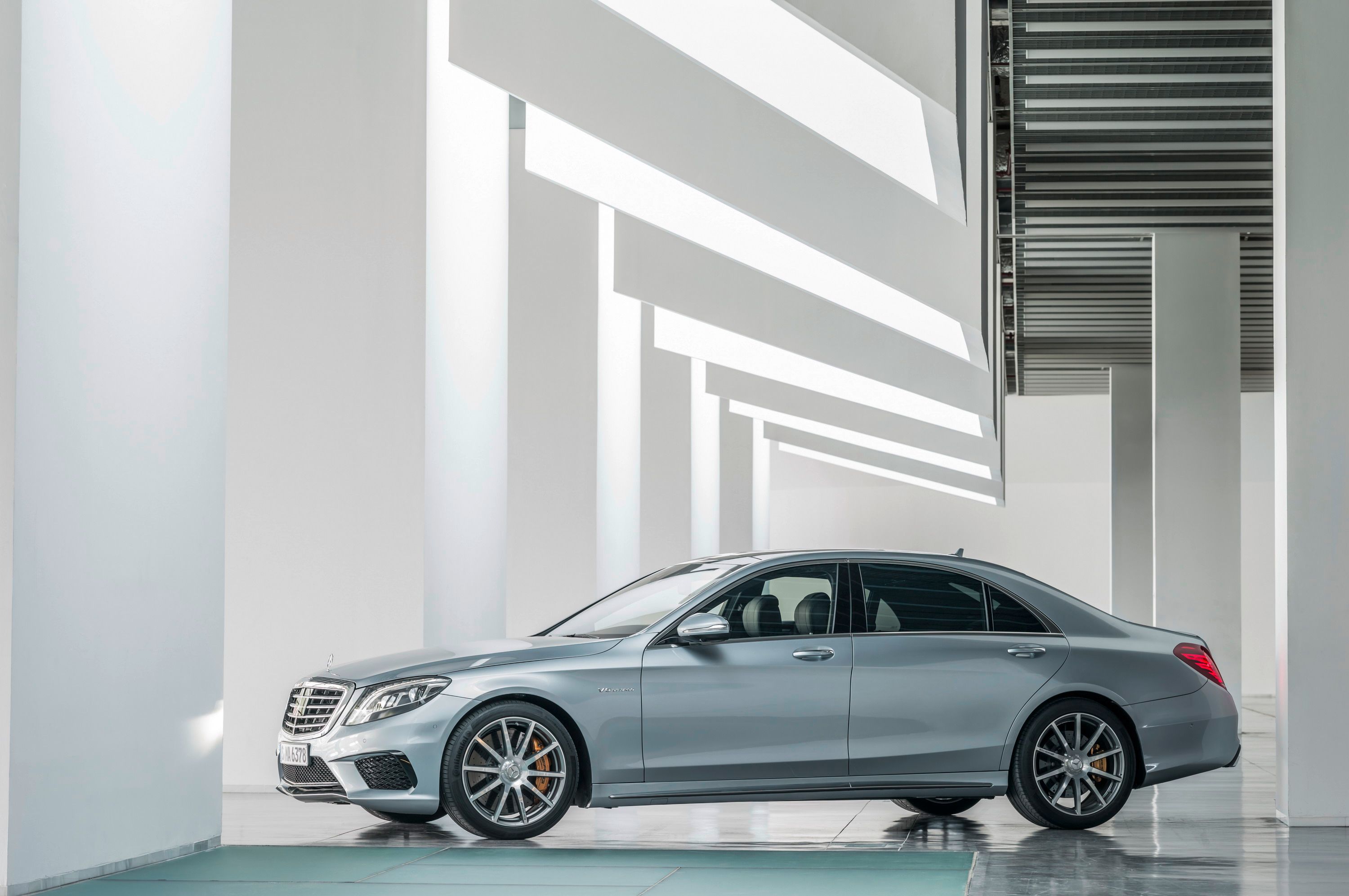 2014 Mercedes-Benz S63 AMG 4MATIC