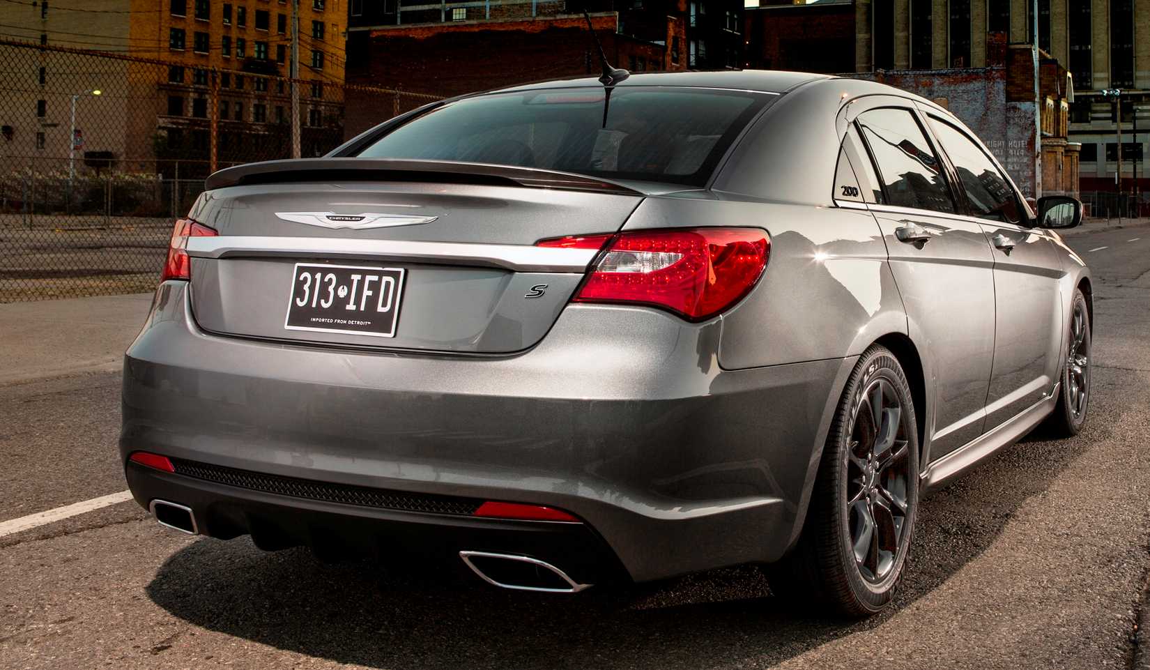 2013 Chrysler 200