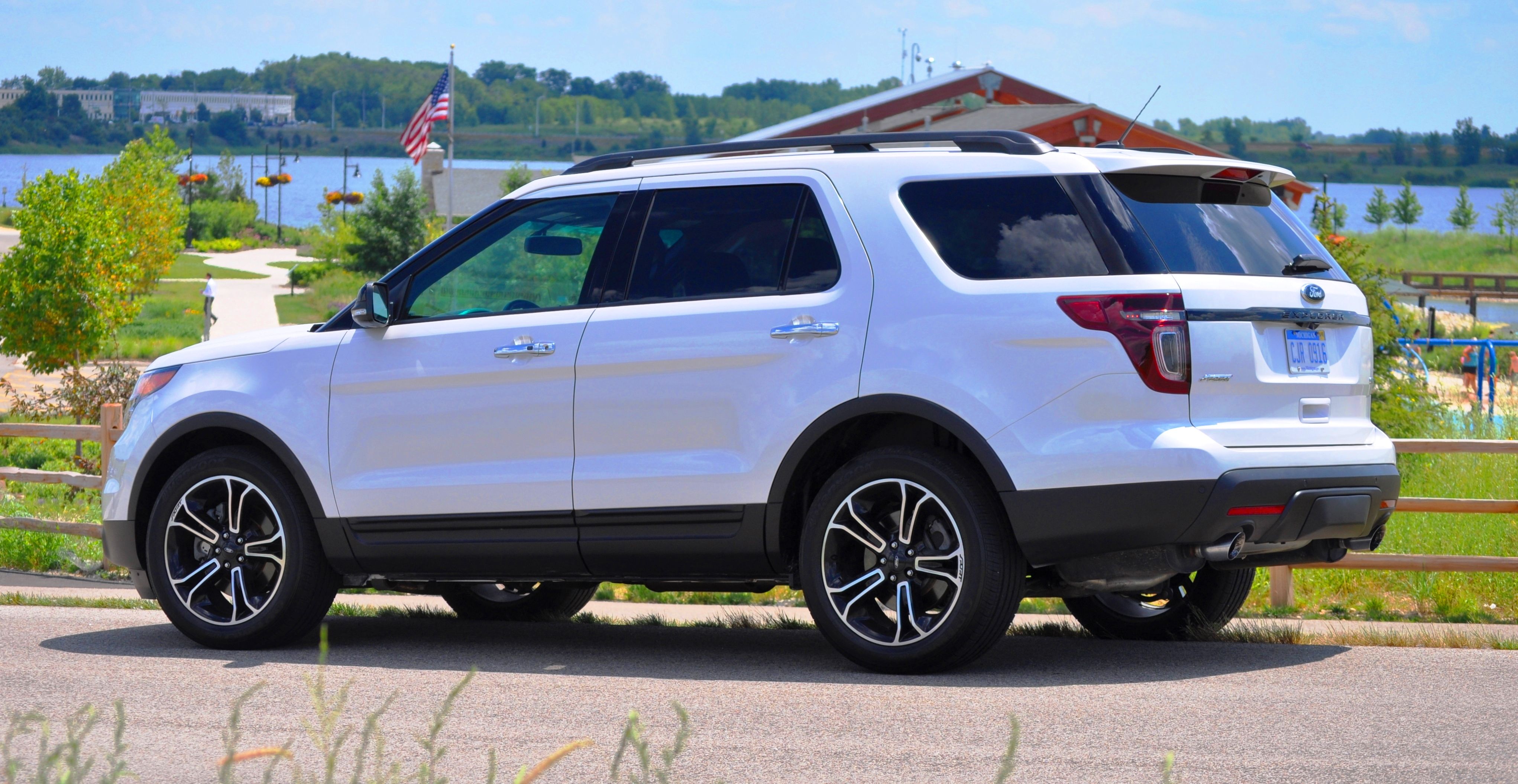 2014 Ford Explorer Sport