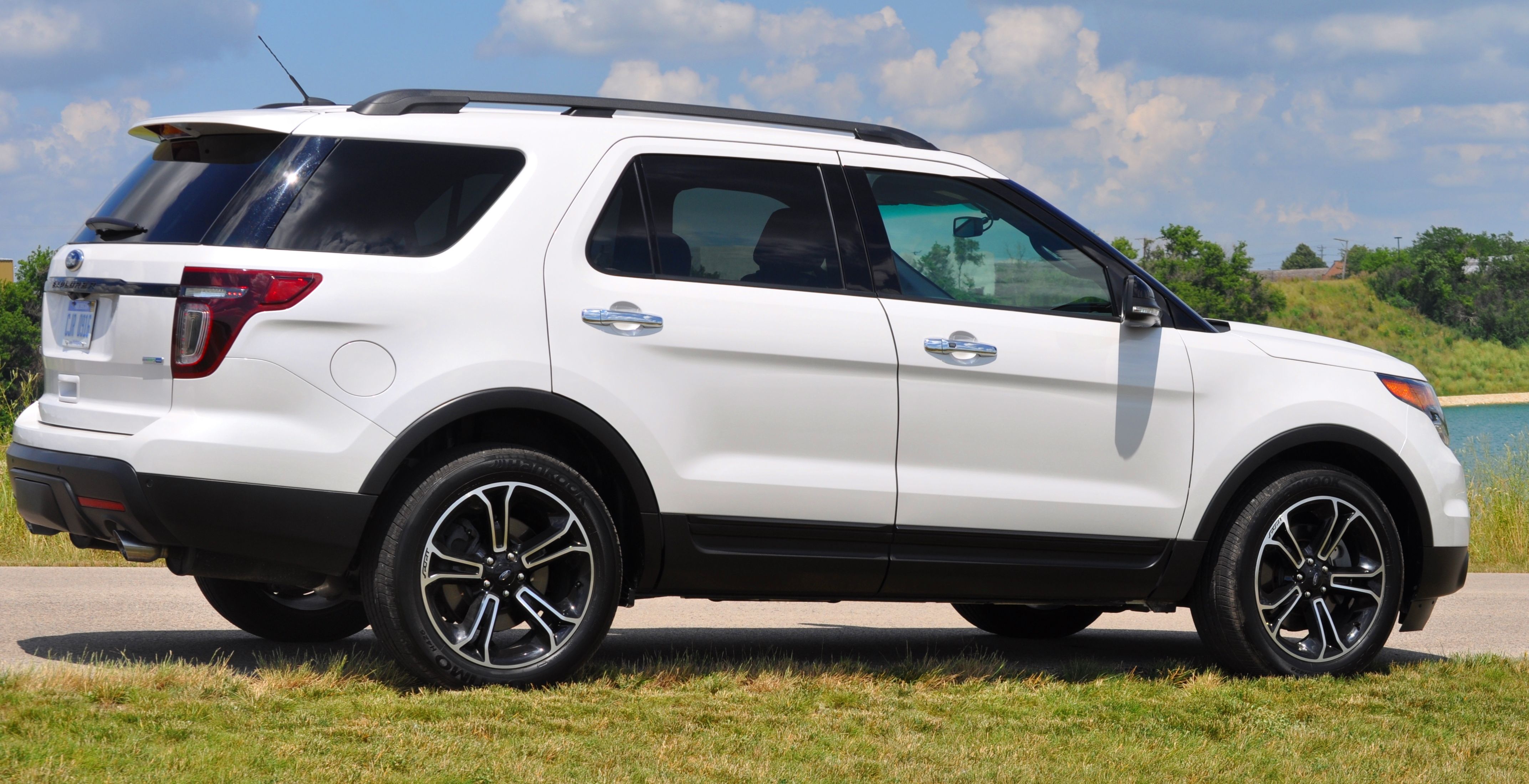 2014 Ford Explorer Sport