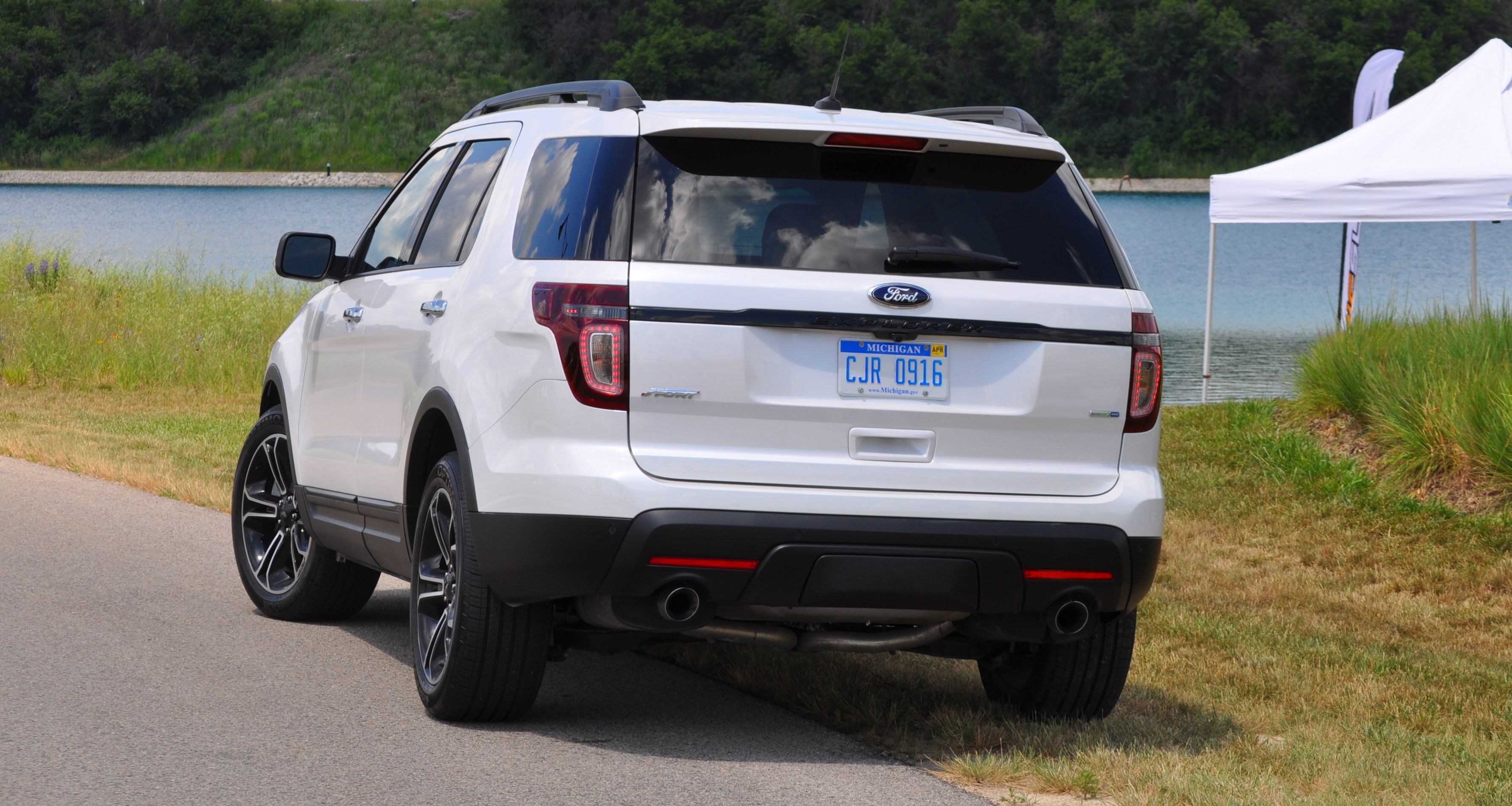 2014 Ford Explorer Sport