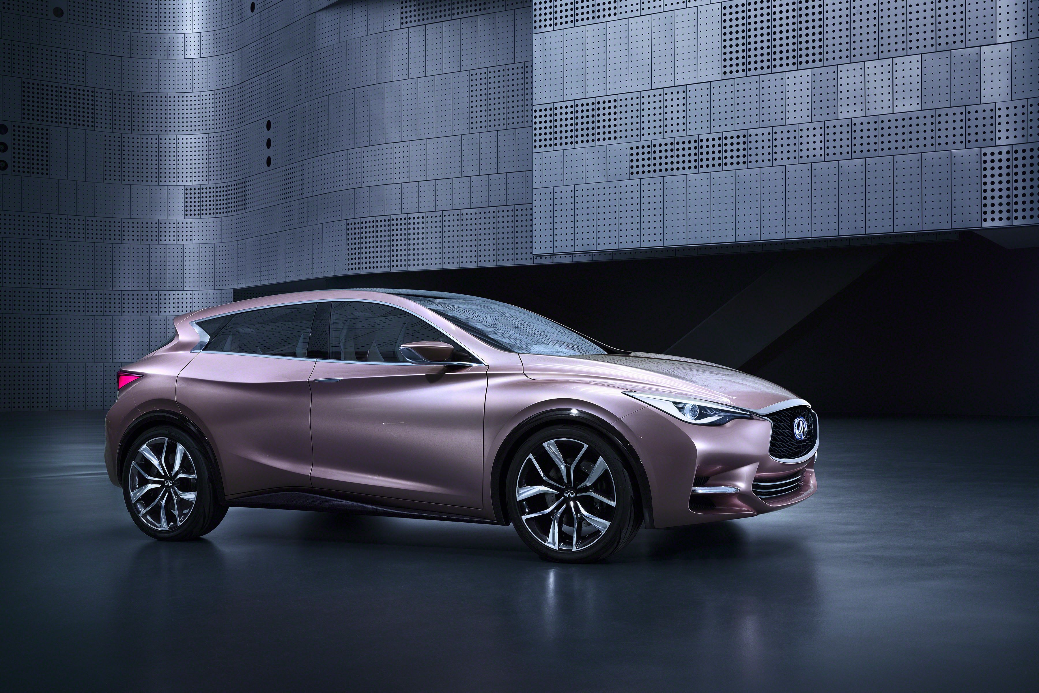 2013 Infiniti Q30 Concept