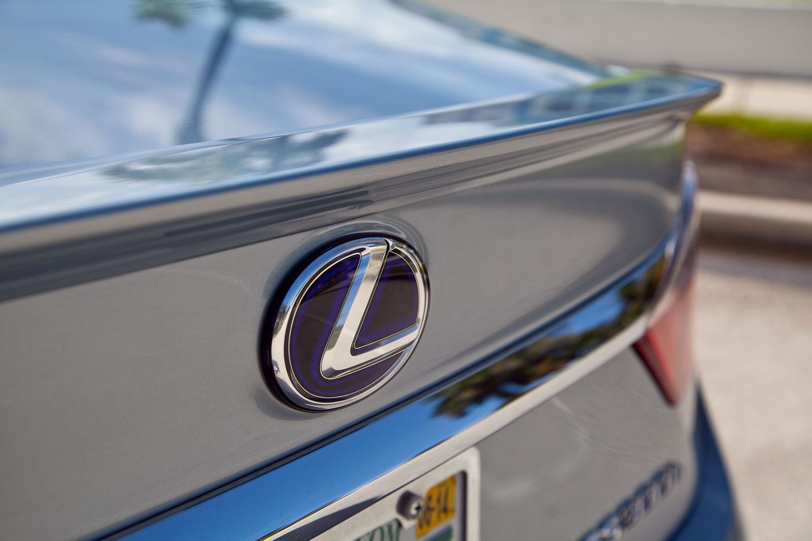 2013 - 2014 Lexus ES 300h