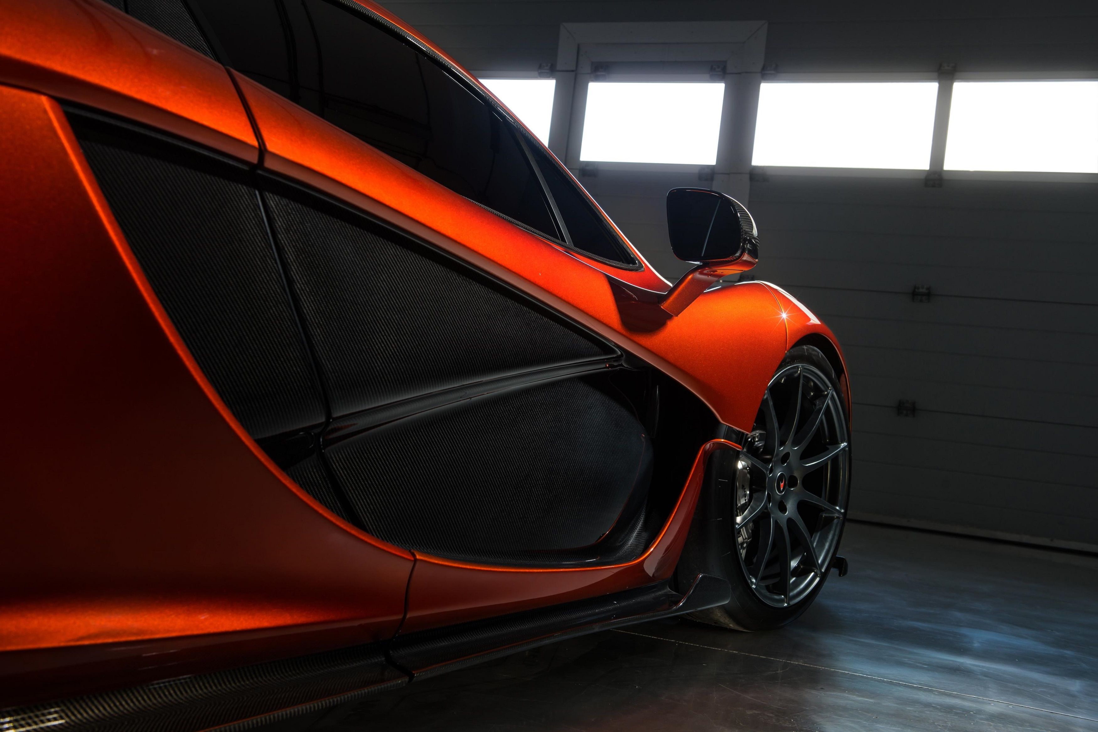 2014 McLaren P1