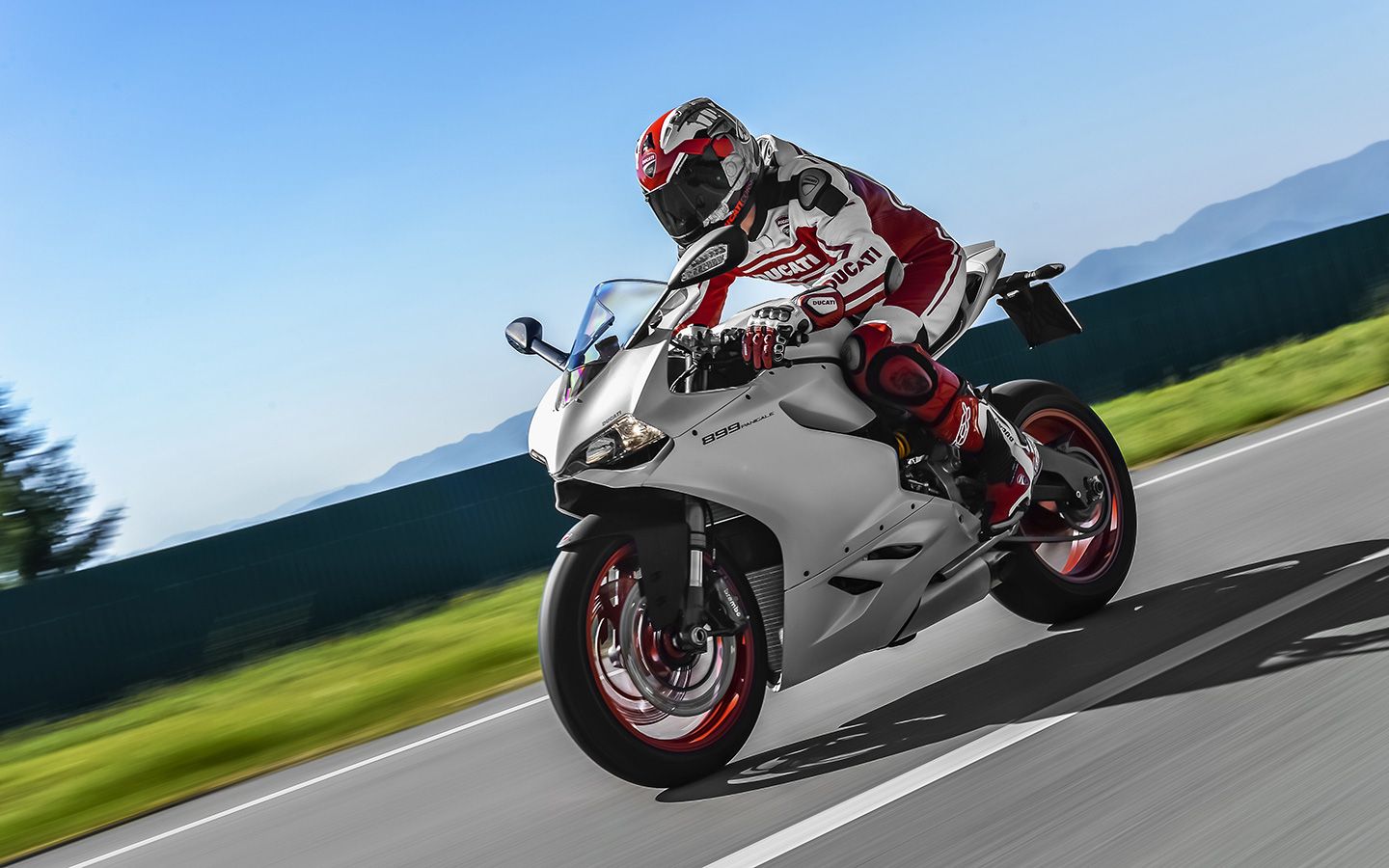 Ducati 899 deals panigale 2013