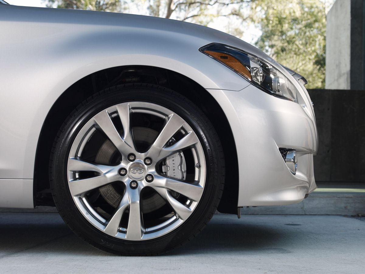 2013 Infiniti M