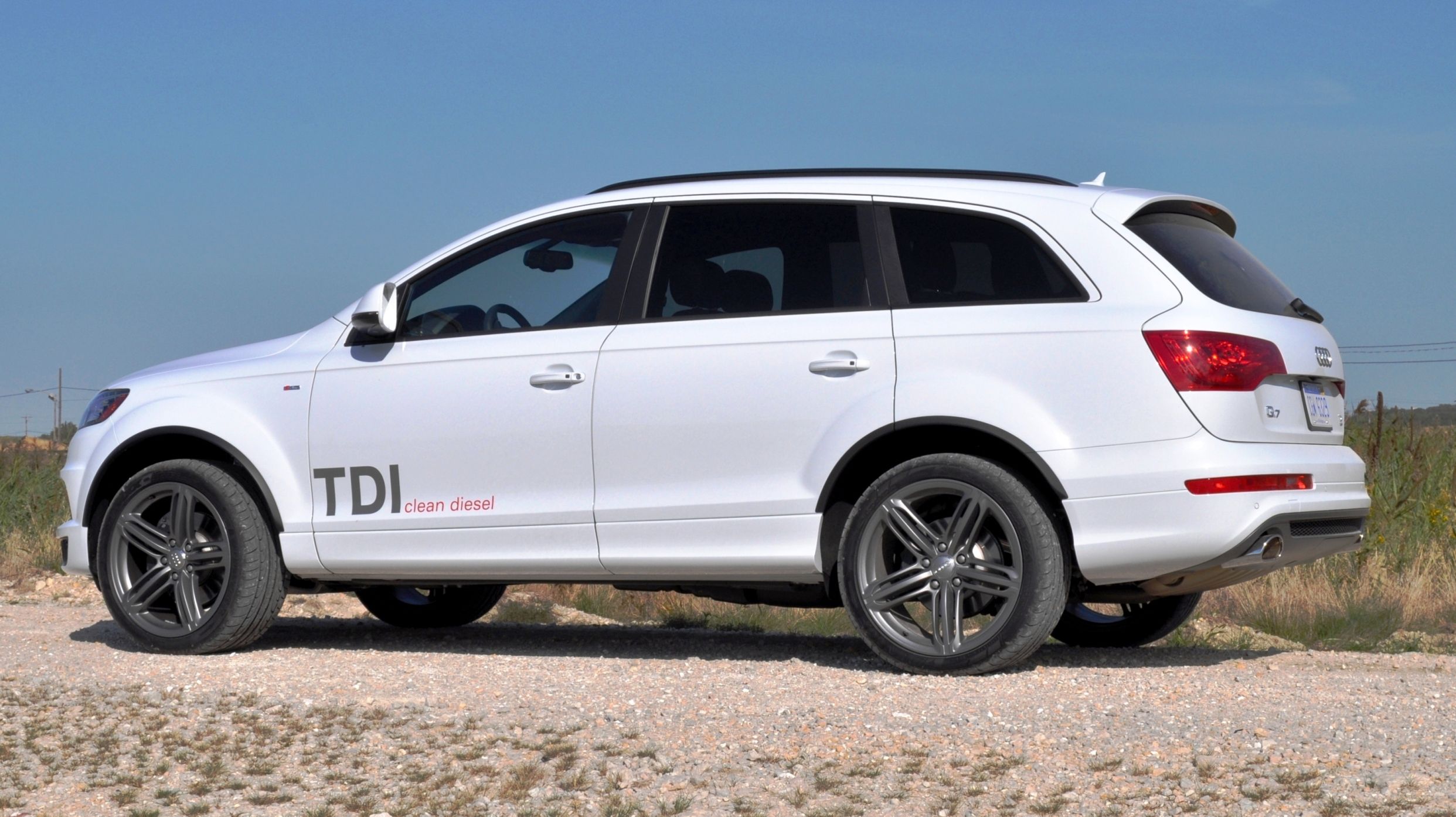2014 Audi Q7 TDI S-line - Driven