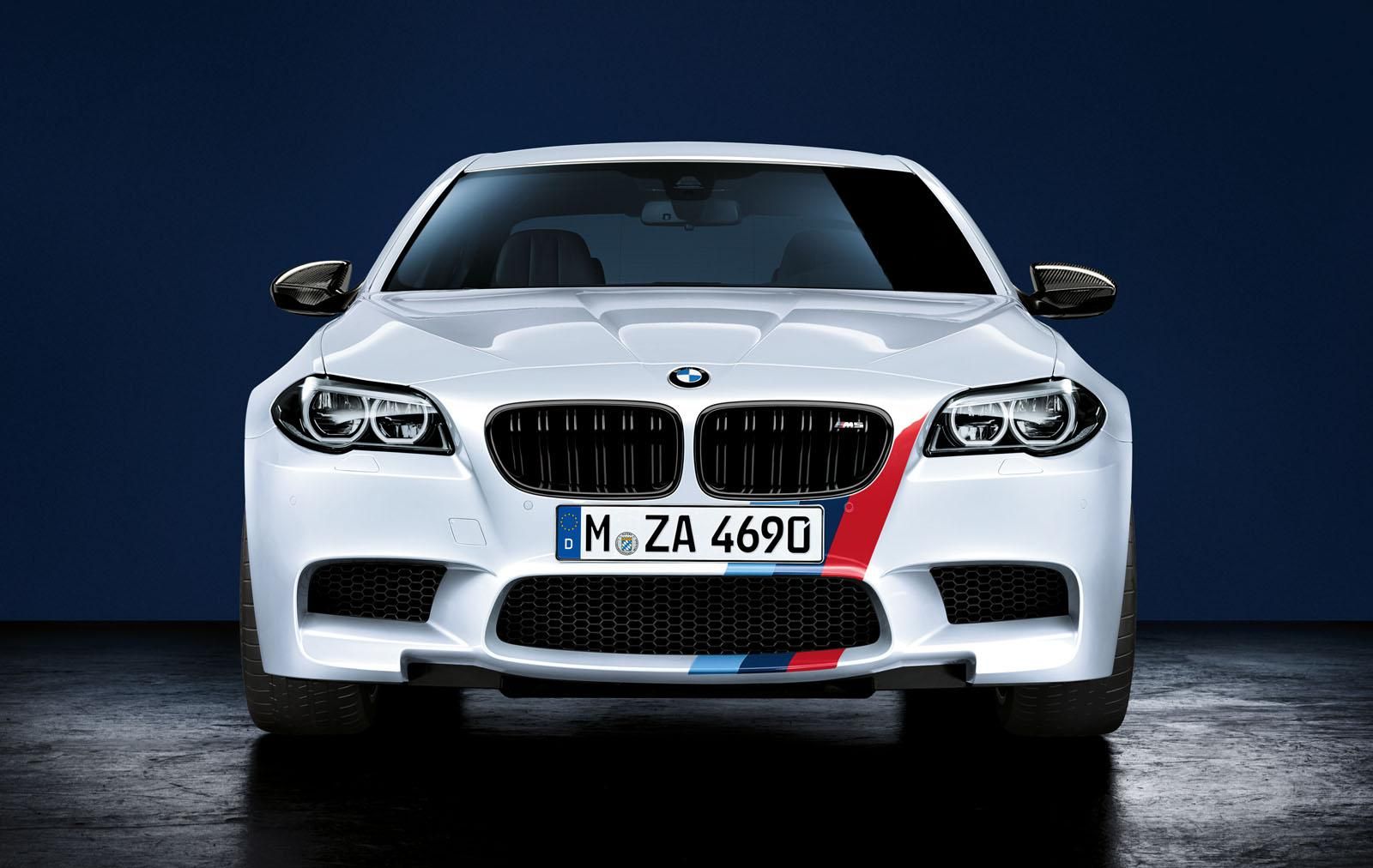 Front shot of the 2014 BMW M5 With M Performance Accessories