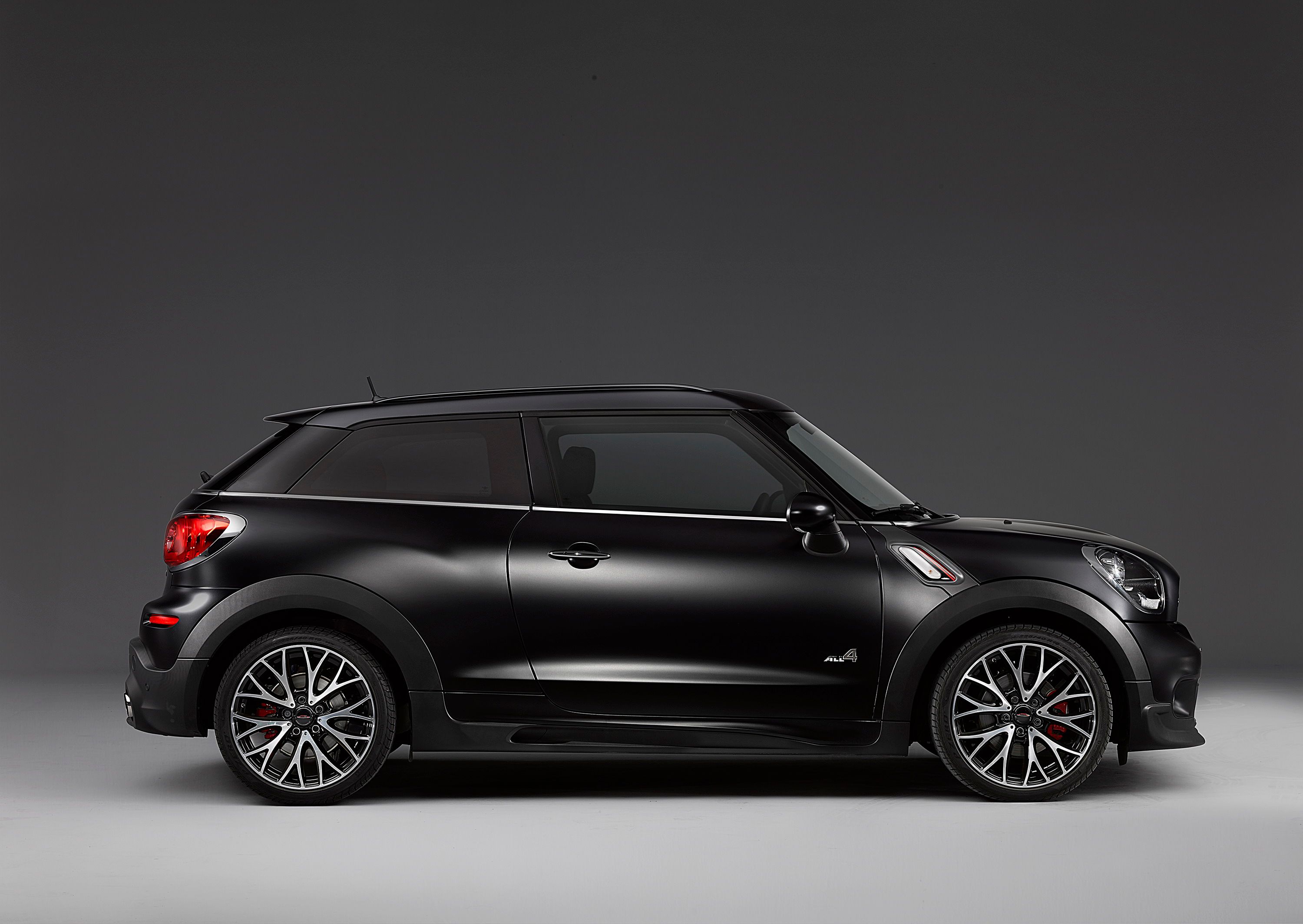 2014 Mini Countryman and Paceman Frozen Black Limited Edition 