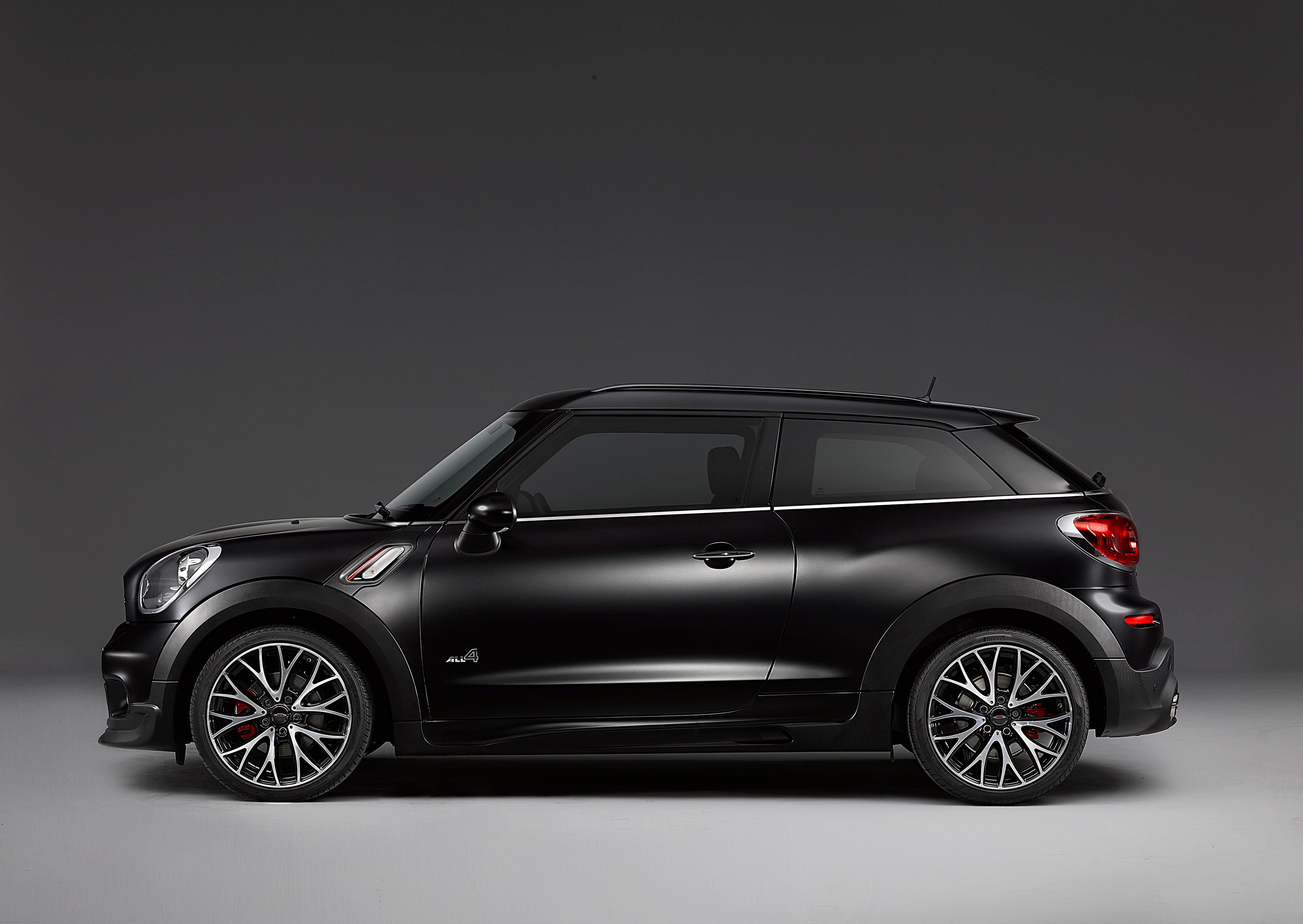 2014 Mini Countryman and Paceman Frozen Black Limited Edition 