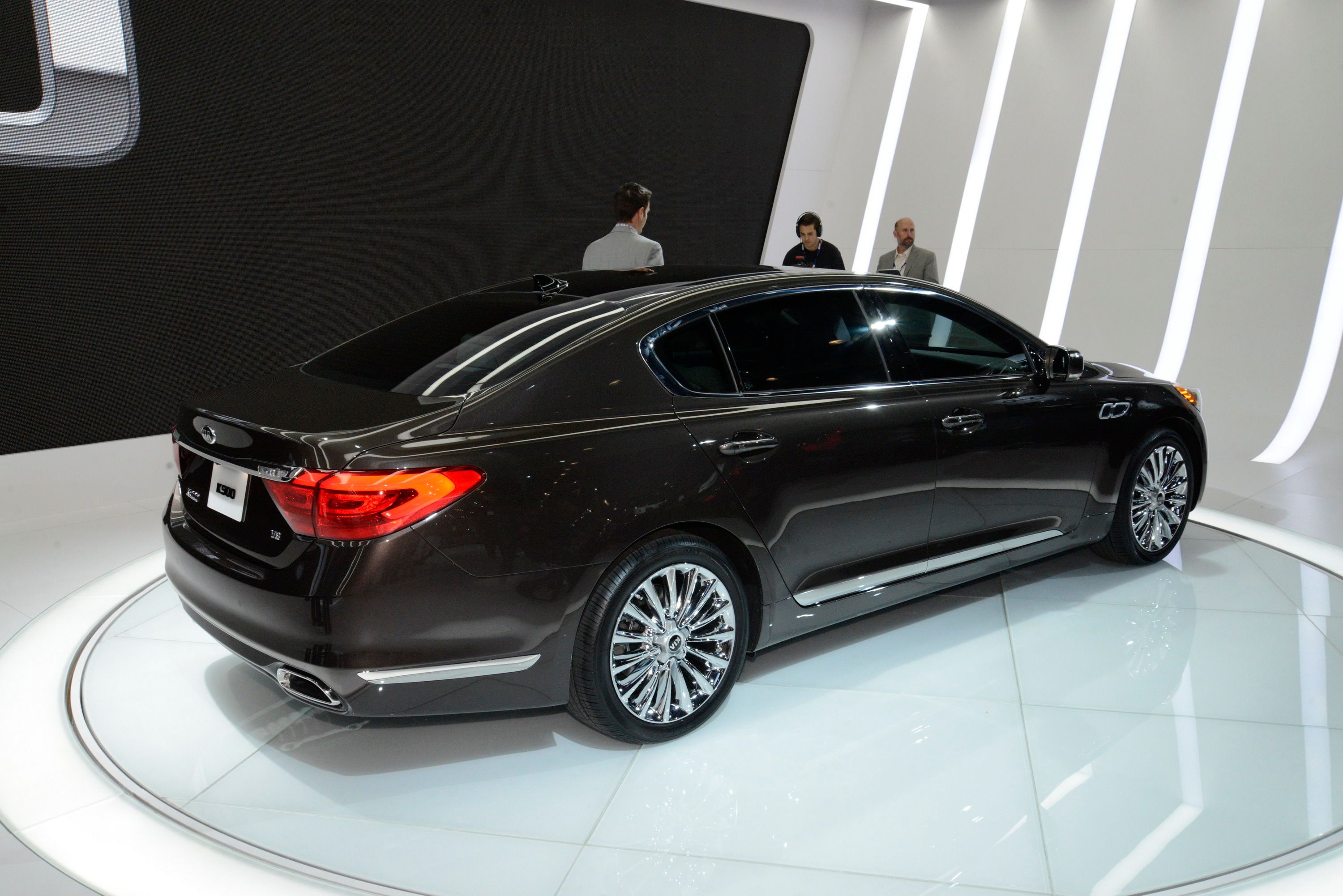 2015 - 2016 Kia K900