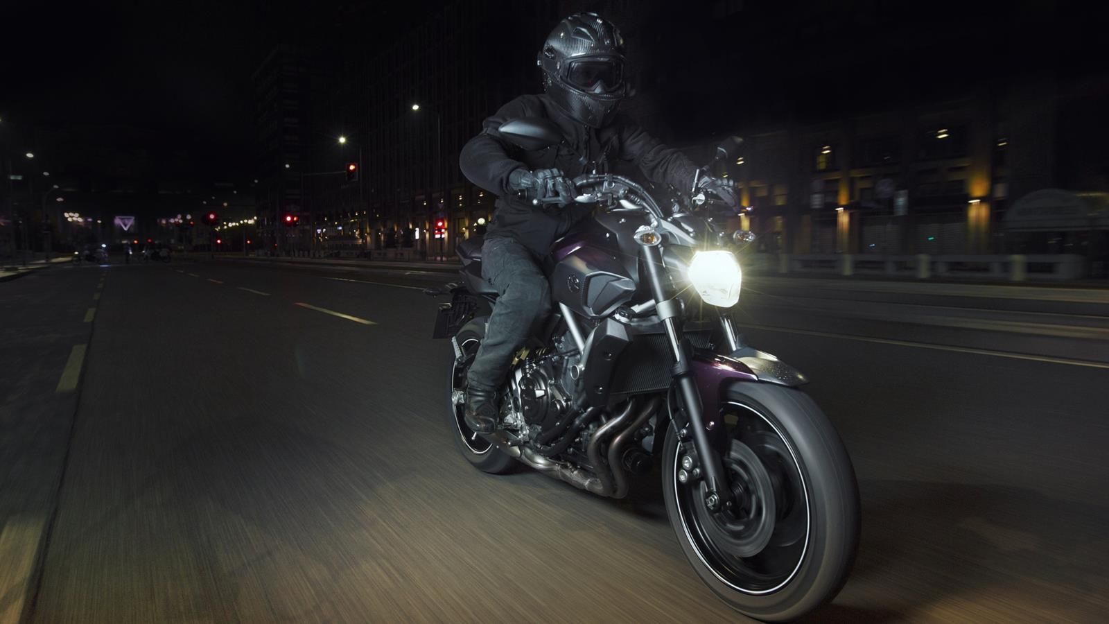 2014 yamaha mt 07 04