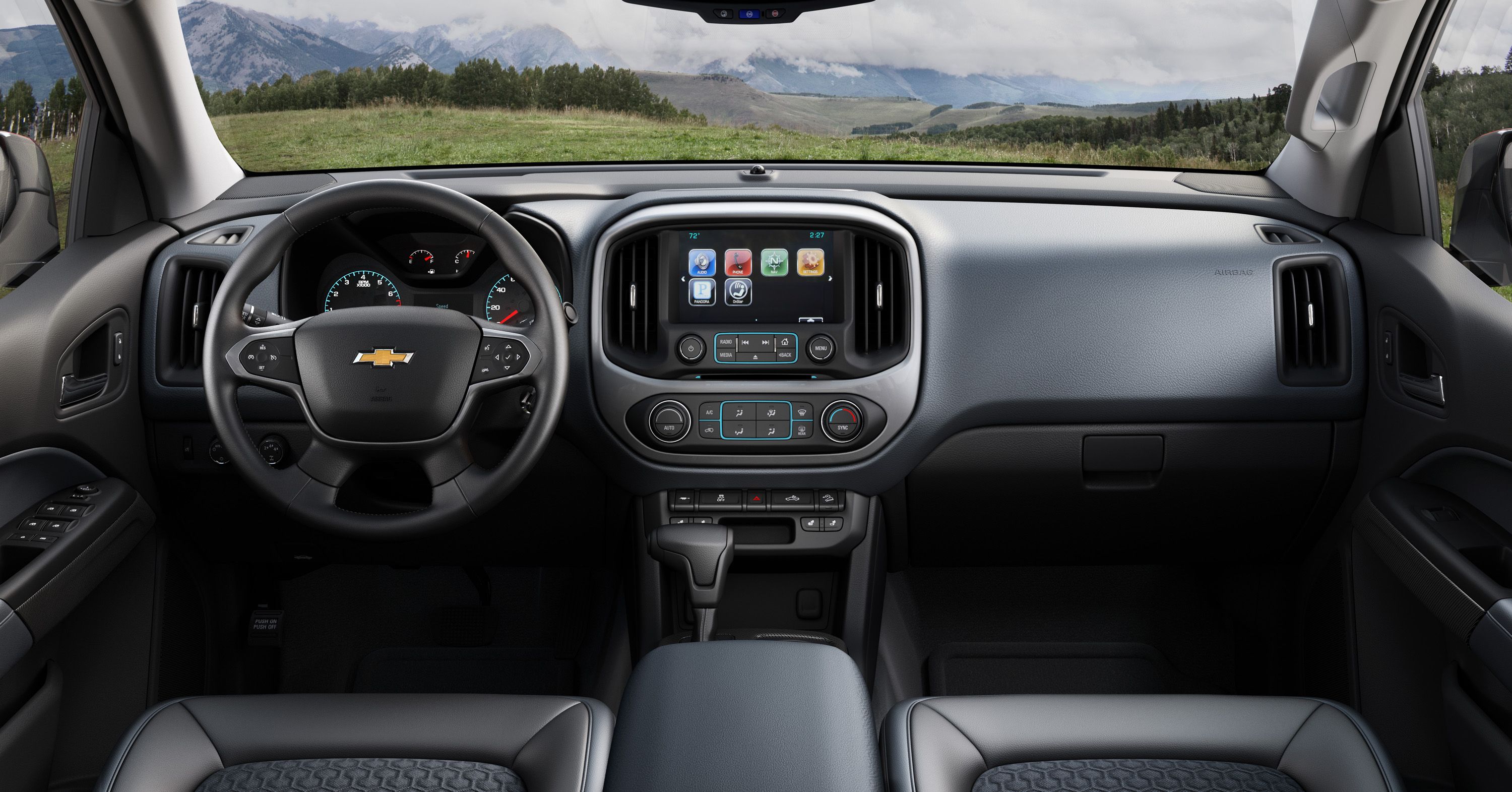 2015 Chevrolet Colorado: First Look