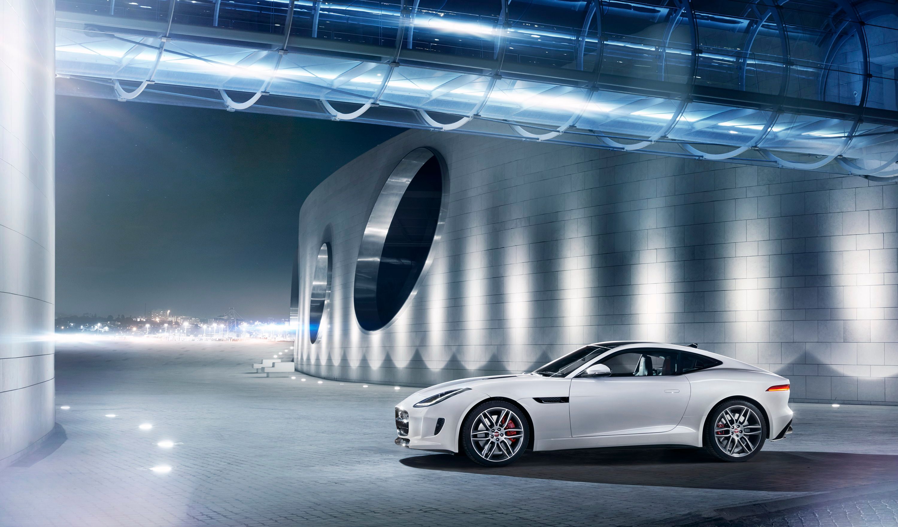 2014 Jaguar F-Type R Coupe