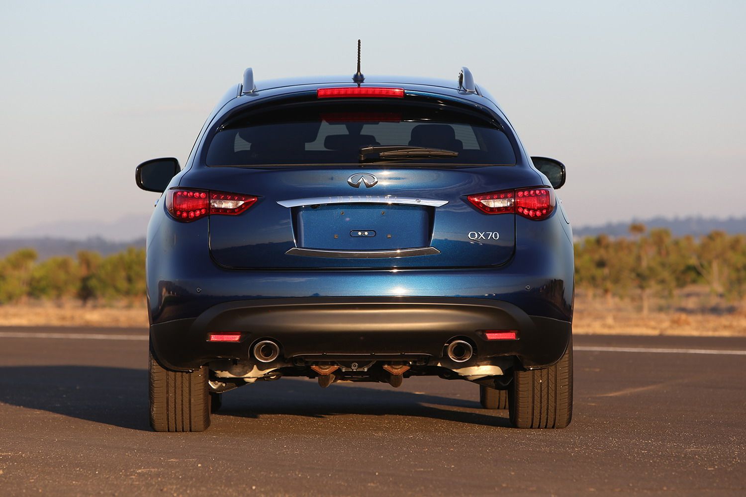 2014 - 2015 Infiniti QX70