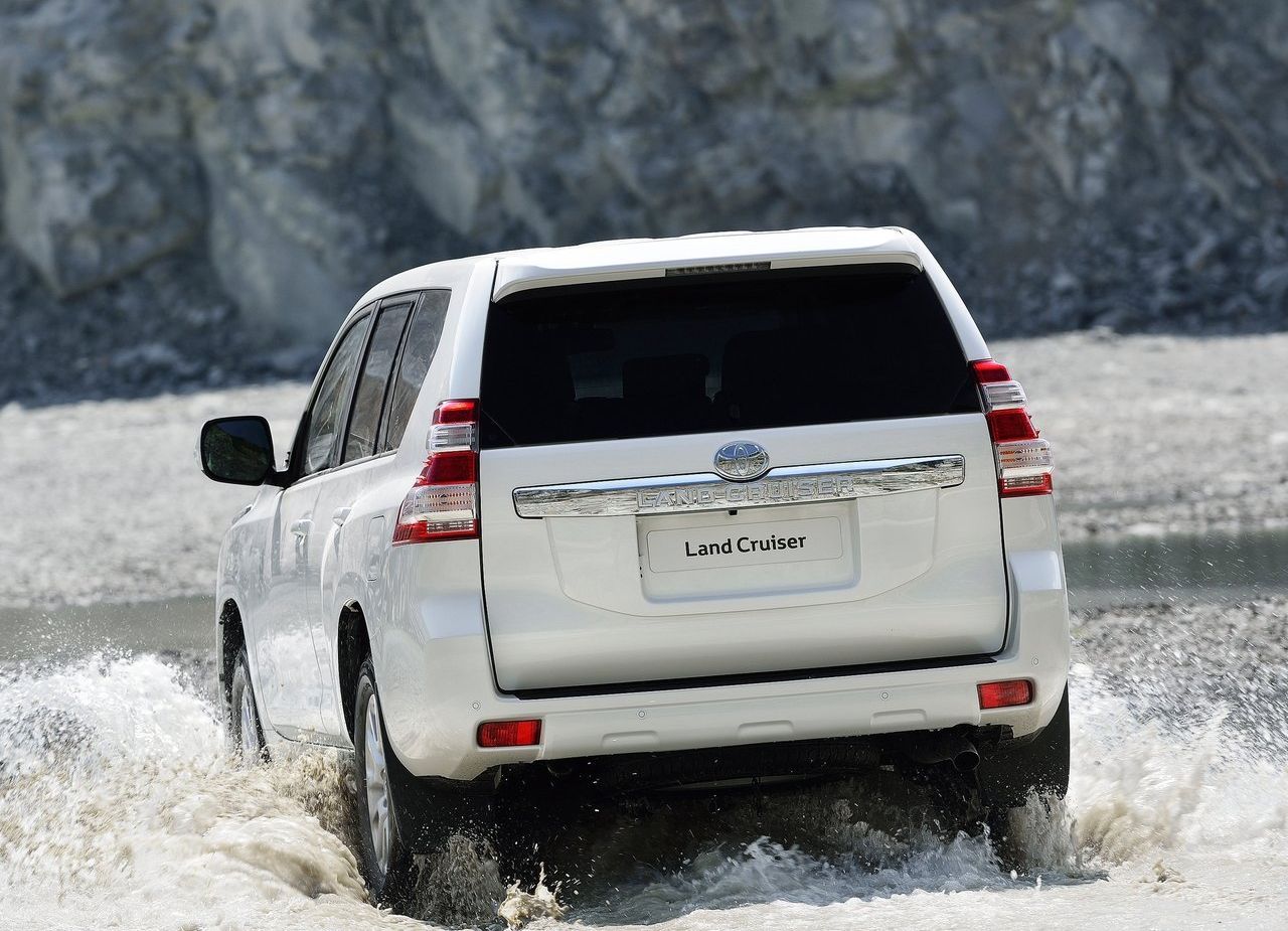 2014 Toyota Land Cruiser Euro-Spec