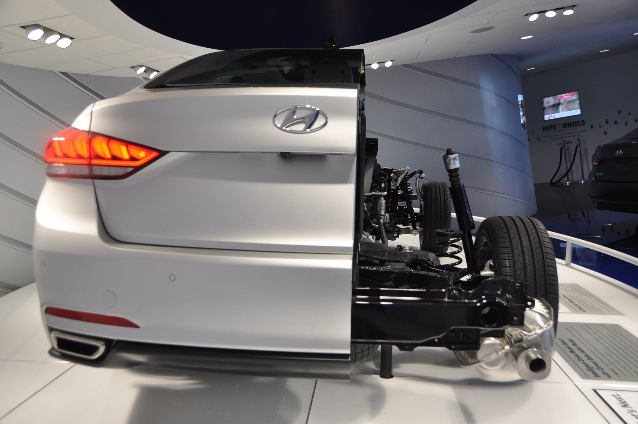 2015 - 2016 Hyundai Genesis