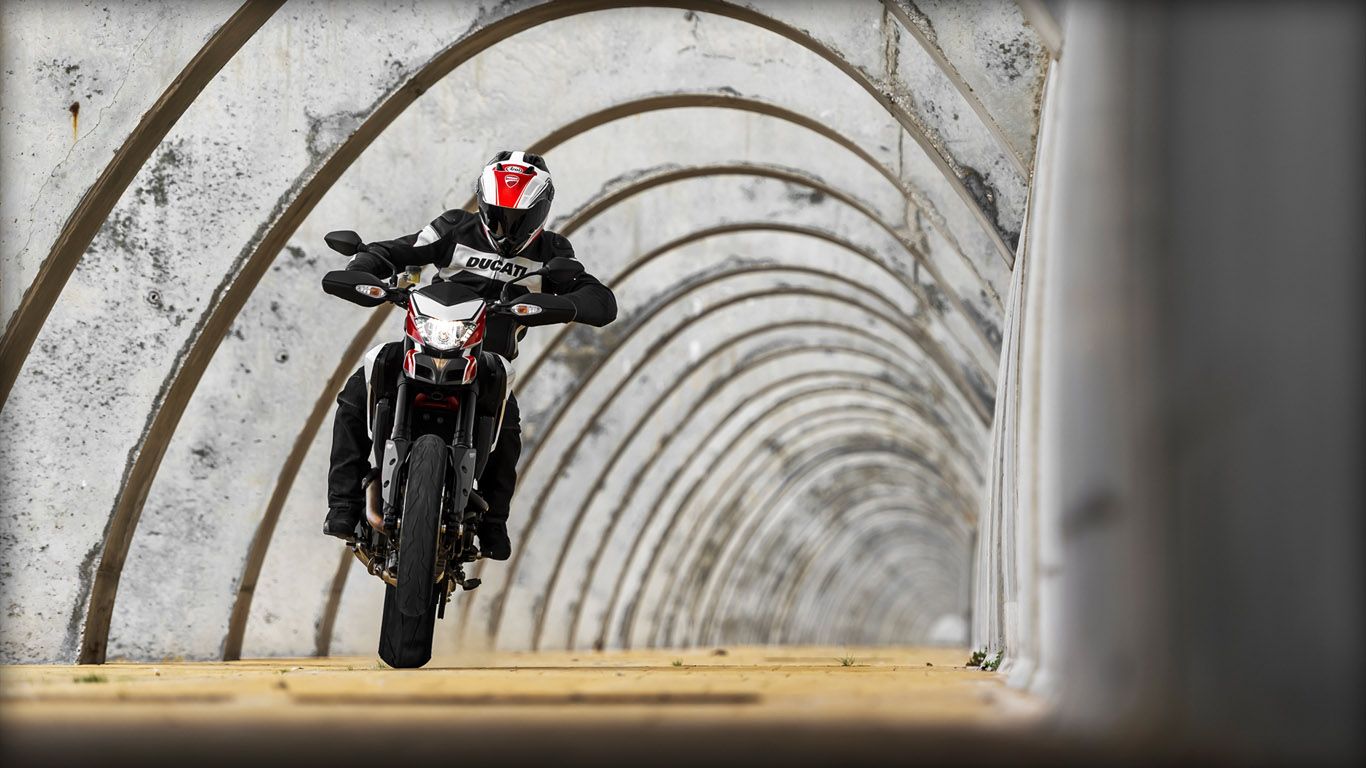 2014 Ducati Hypermotard SP