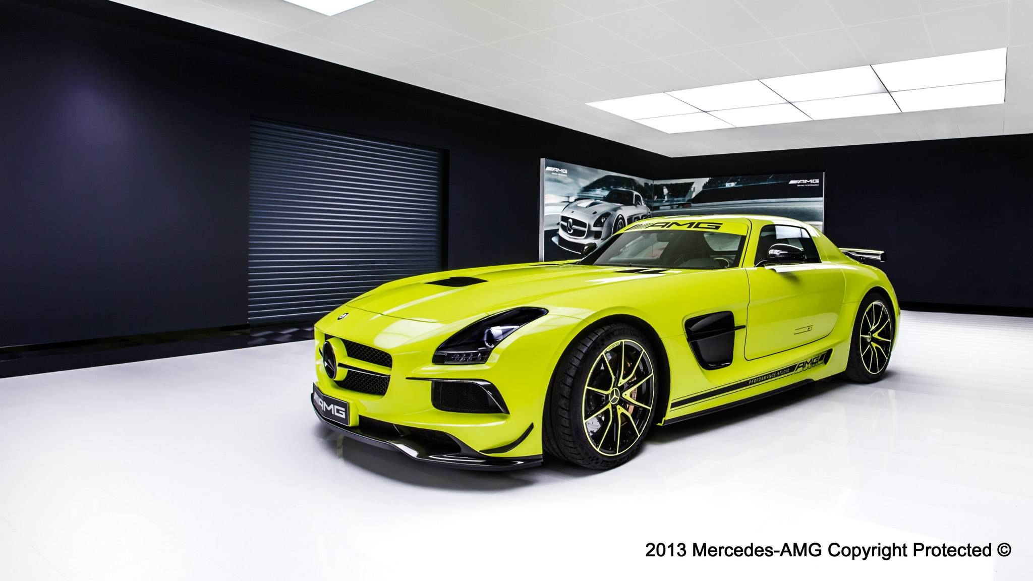 2014 Mercedes-Benz SLS AMG Black Series by AMG Performance Studio