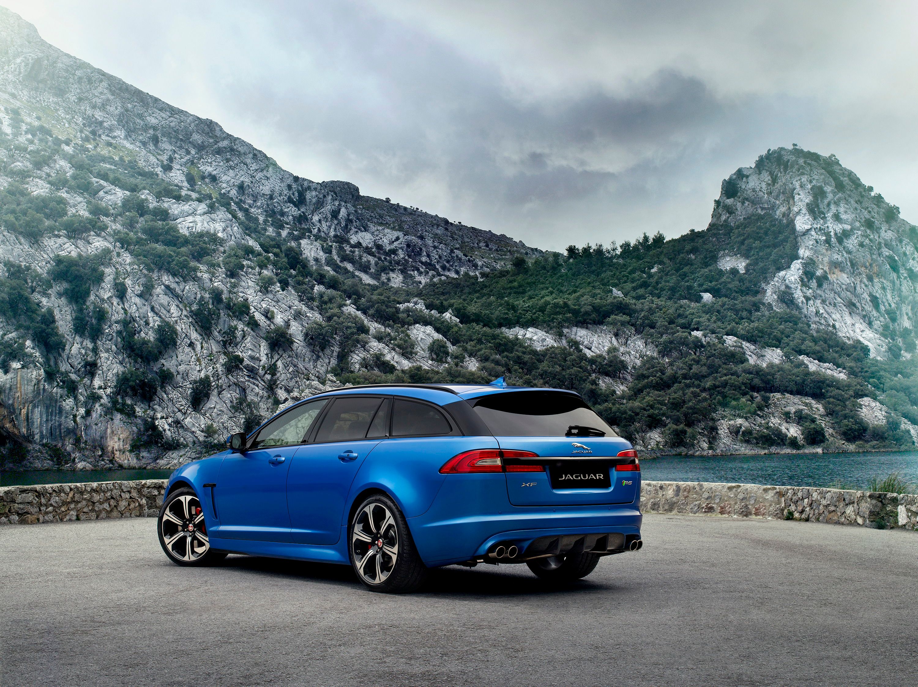 2015 Jaguar XFR-S Sportbrake