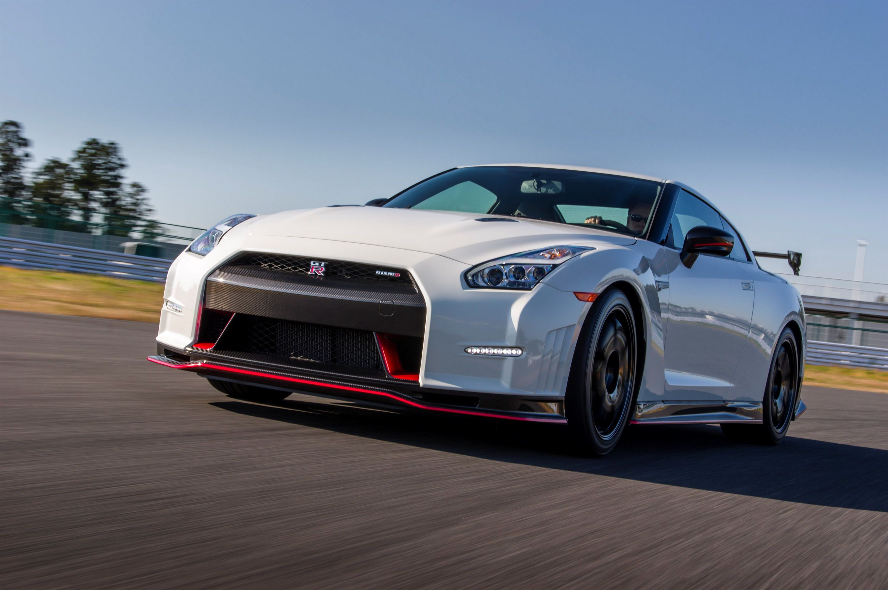 Nissan GT-R Nismo - 2.9 Seconds