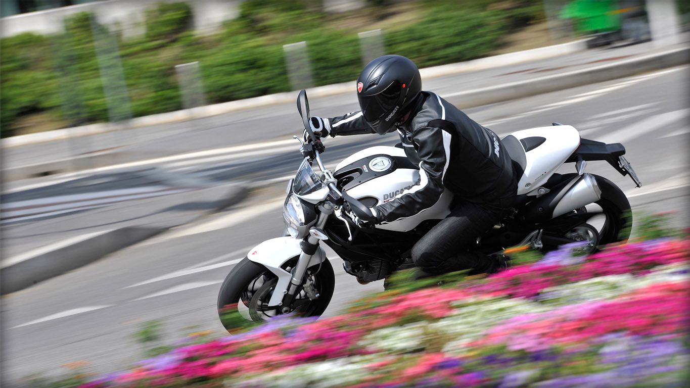 2014 Ducati Monster 696