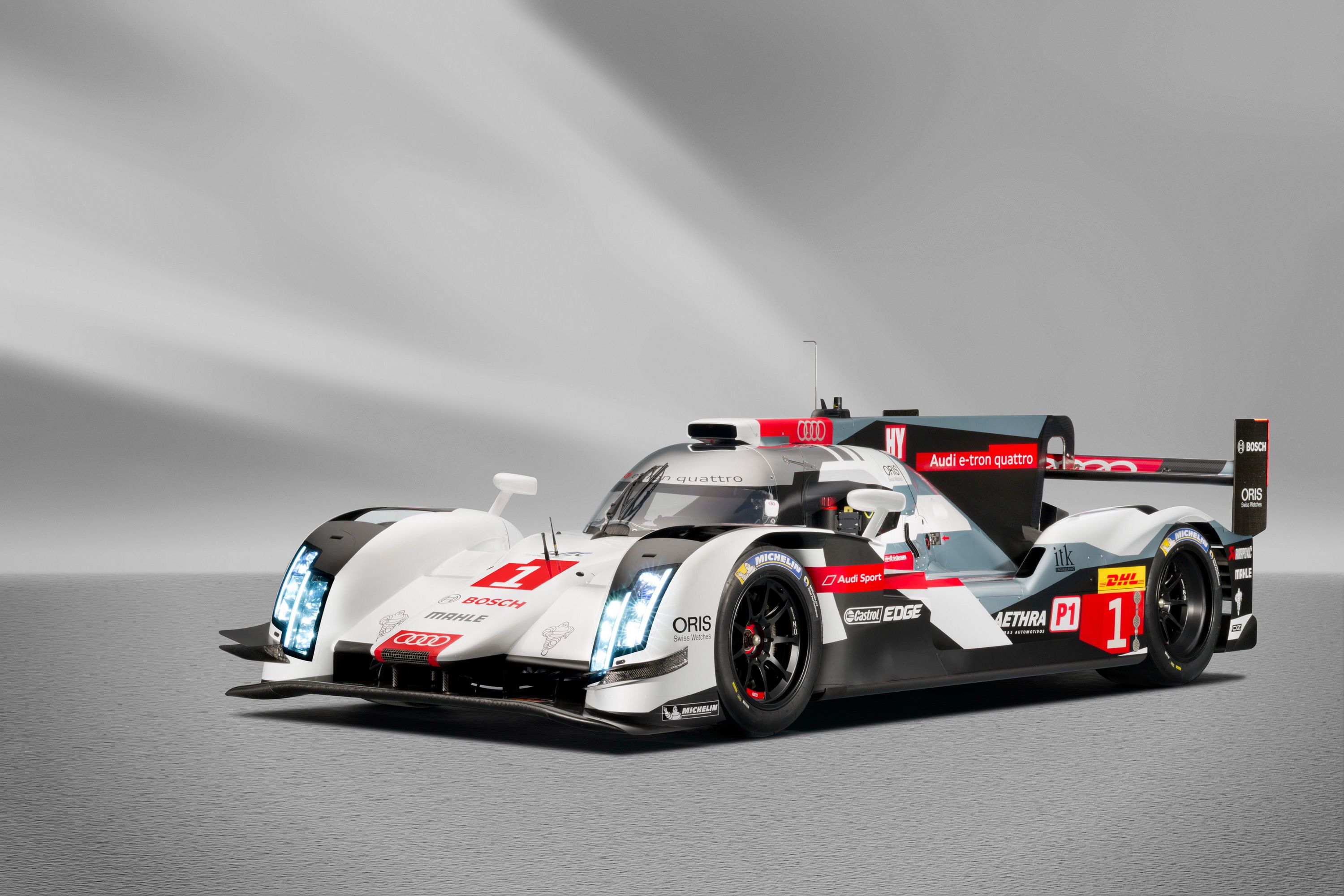 2014  Audi R18 e-tron quattro LMP1