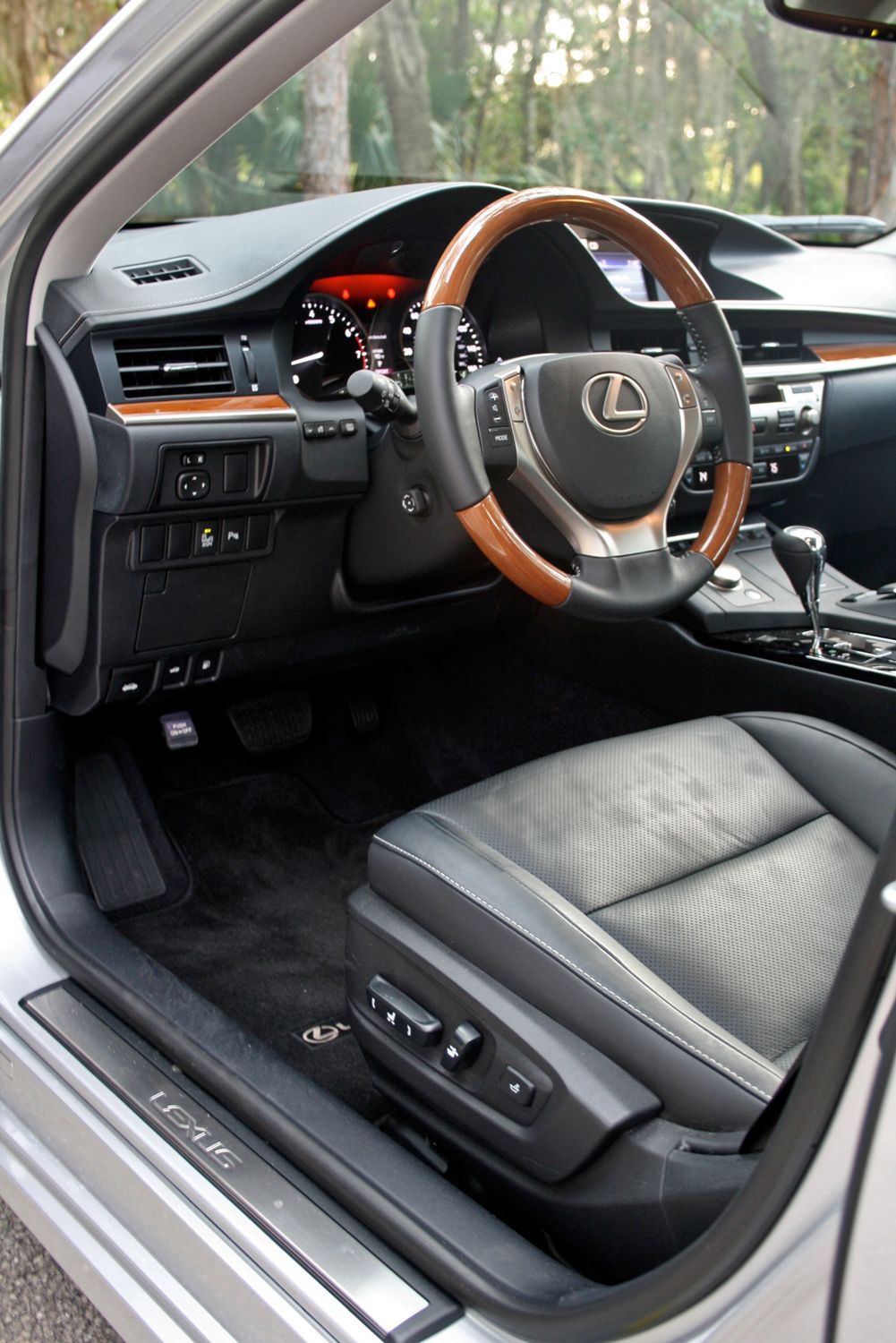 2014 Lexus ES 350 - Driven