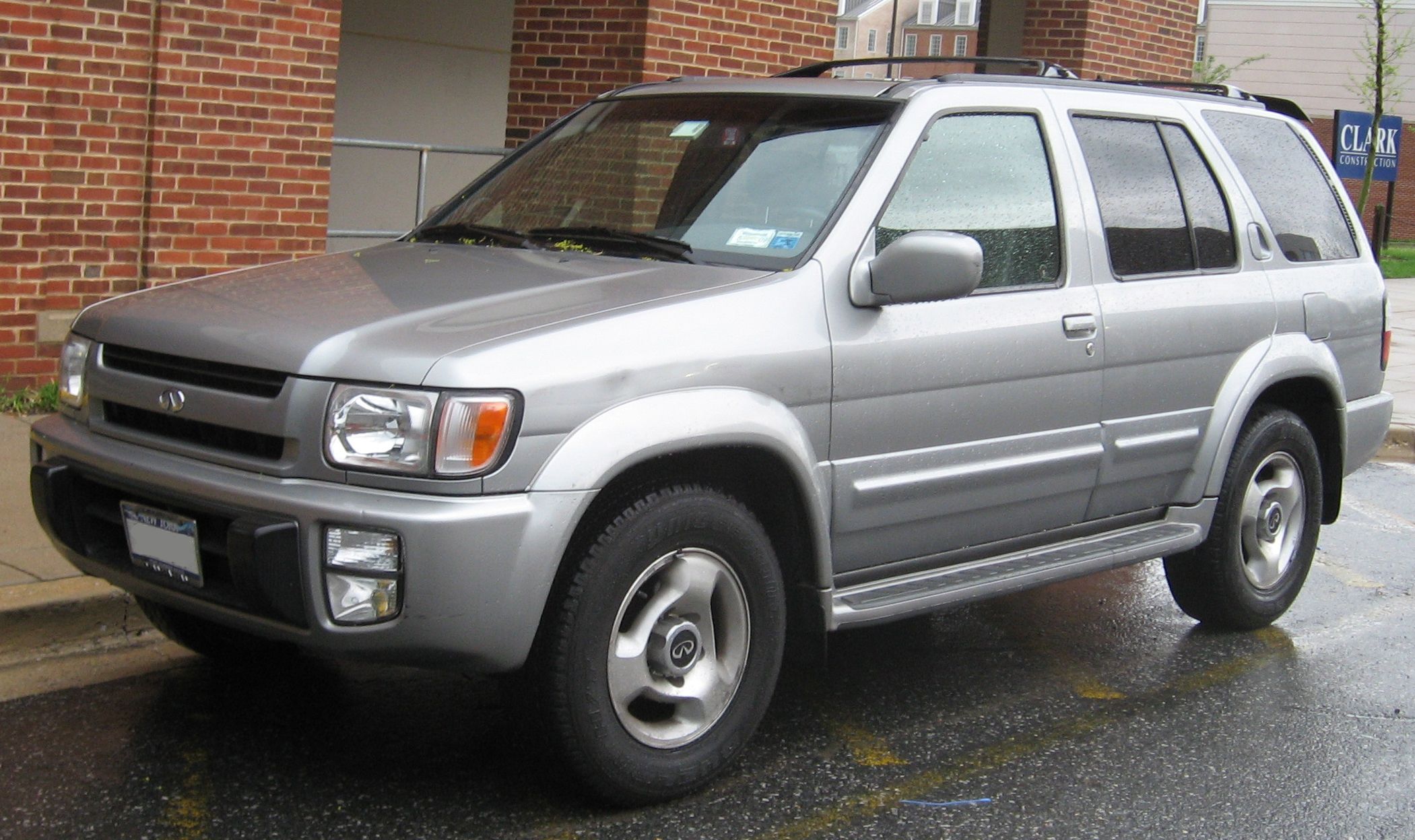 2015 Infiniti QX80