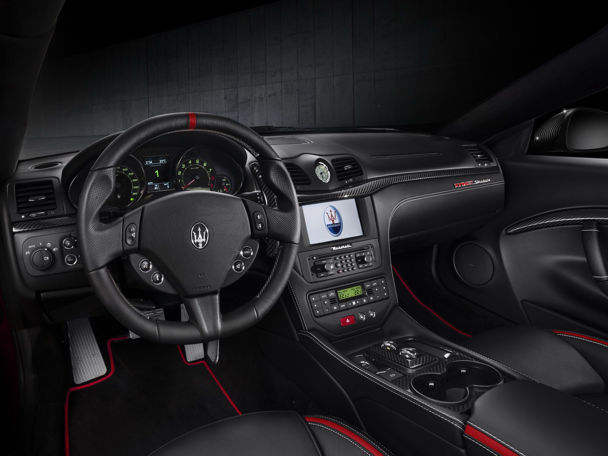 2015 Maserati GranTurismo MC Centennial Edition Coupe and Convertible