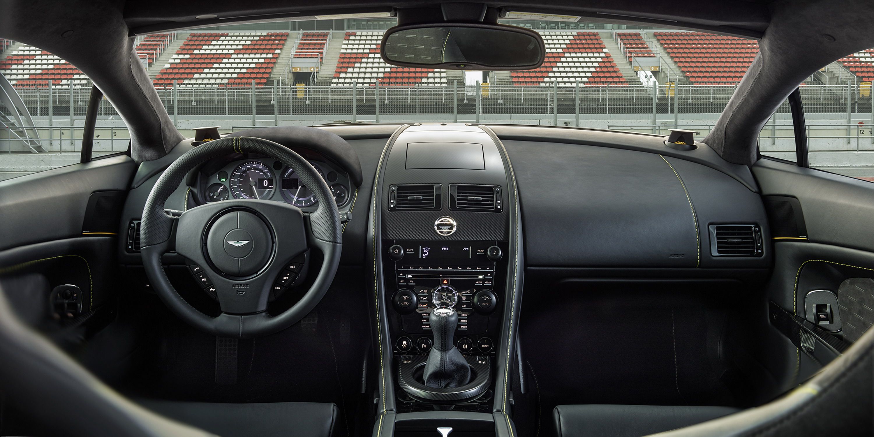 2015 Aston Martin V8 Vantage GT