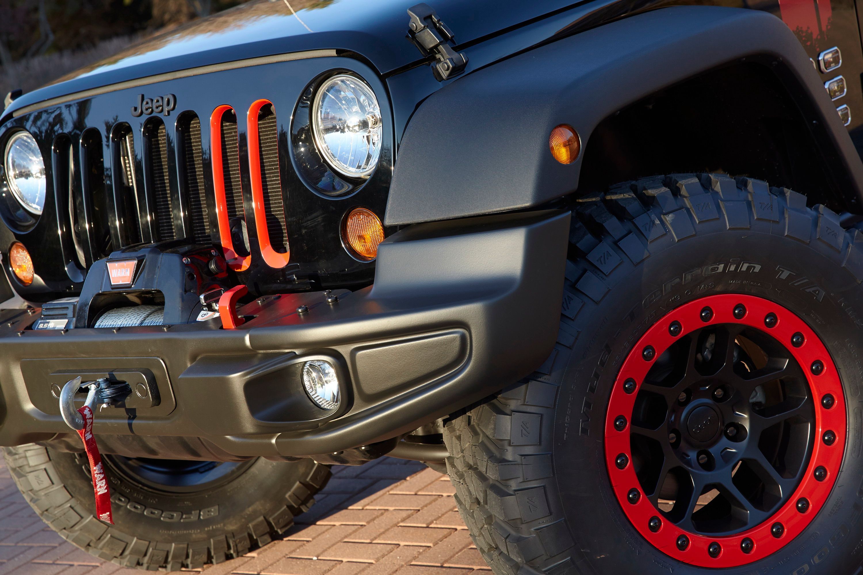 2014 Jeep Wrangler Level Red