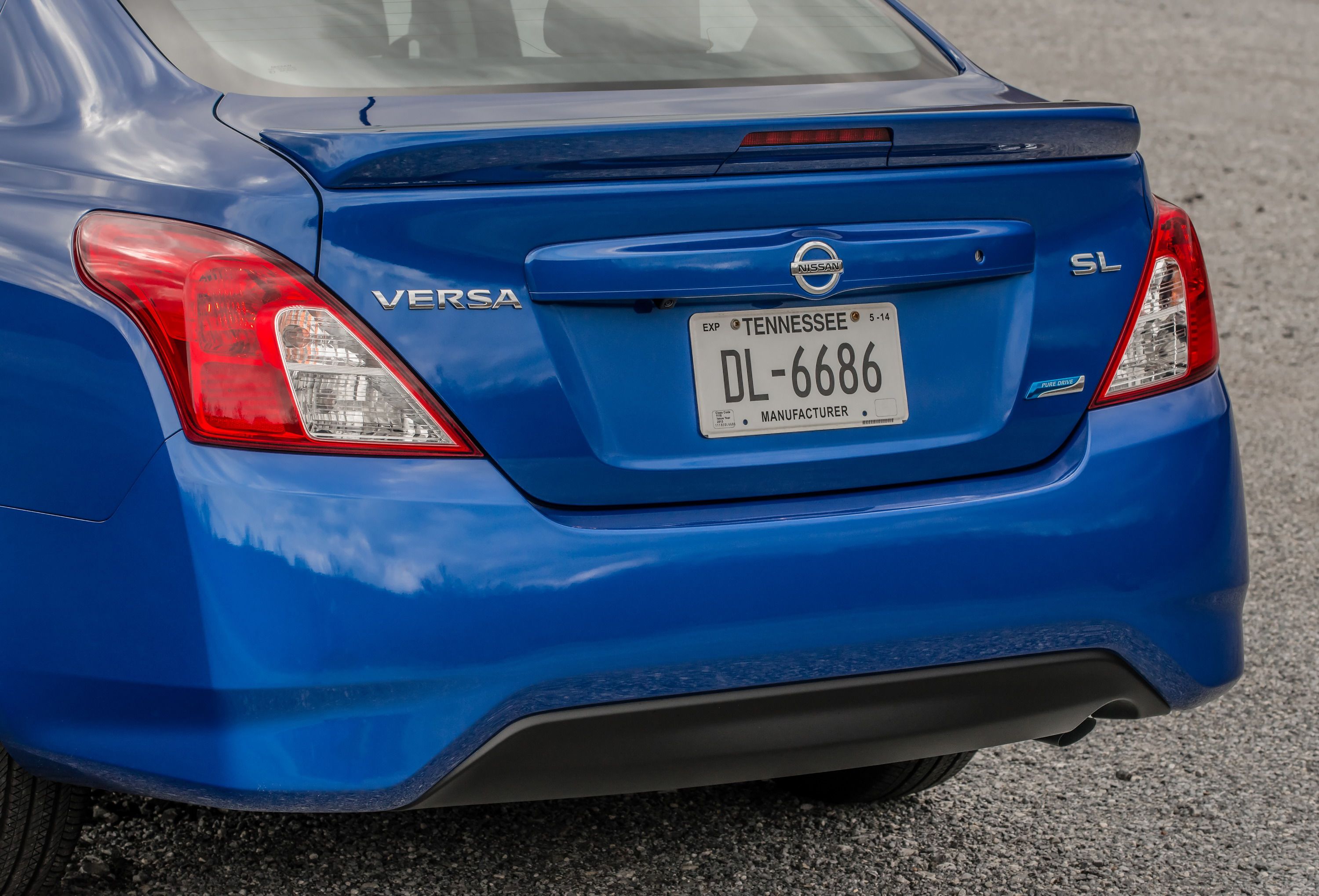 2015 - 2016 Nissan Versa Sedan