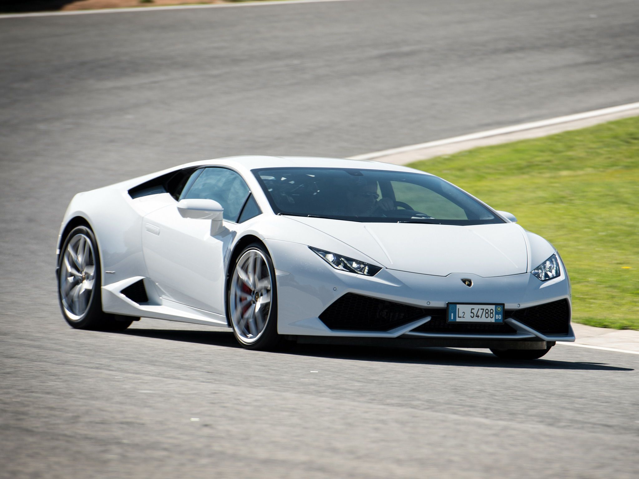 2015 - 2016 Lamborghini Huracán LP 610-4