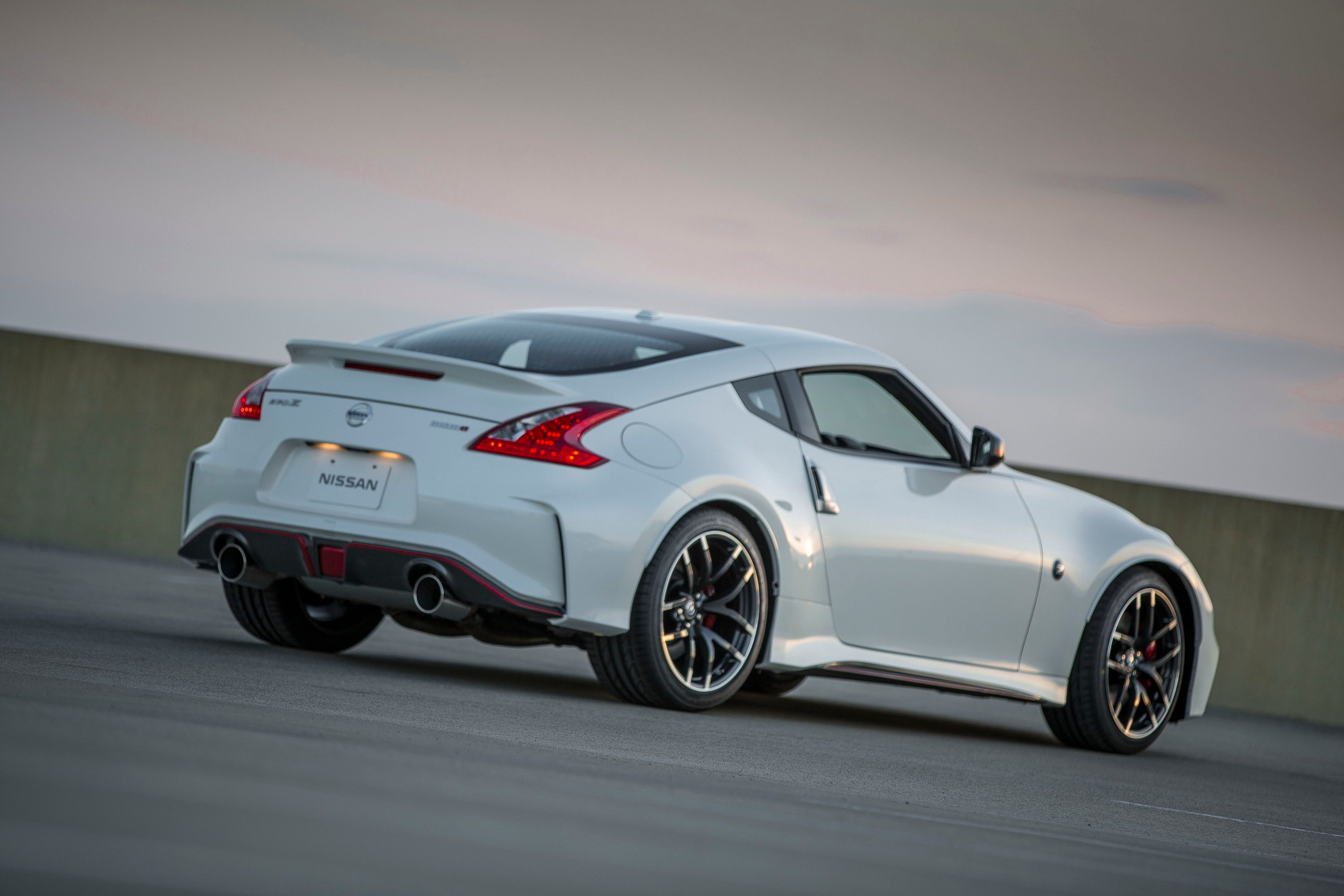 2015 - 2017 Nissan 370Z Nismo