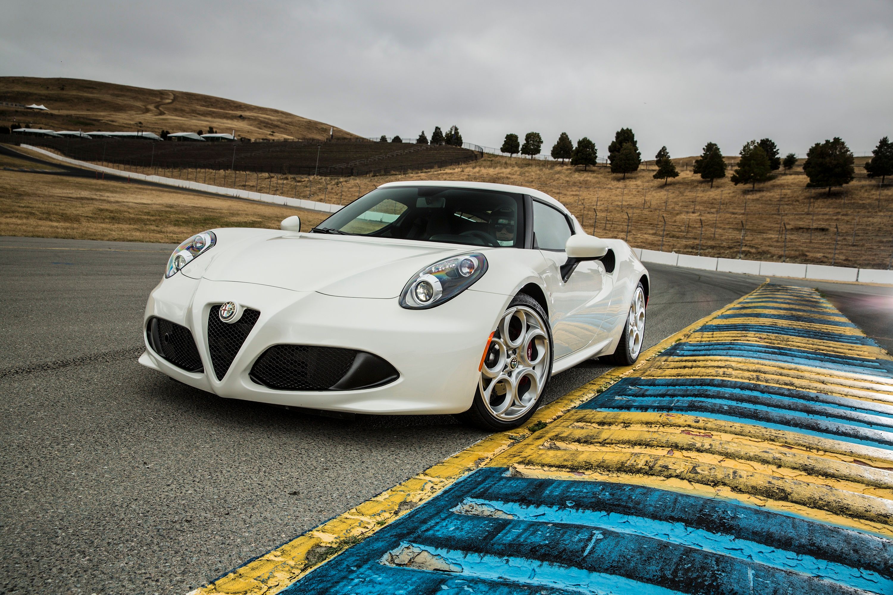 2014 Alfa Romeo 4C will get a More Powerful Version, No Manual Gearbox