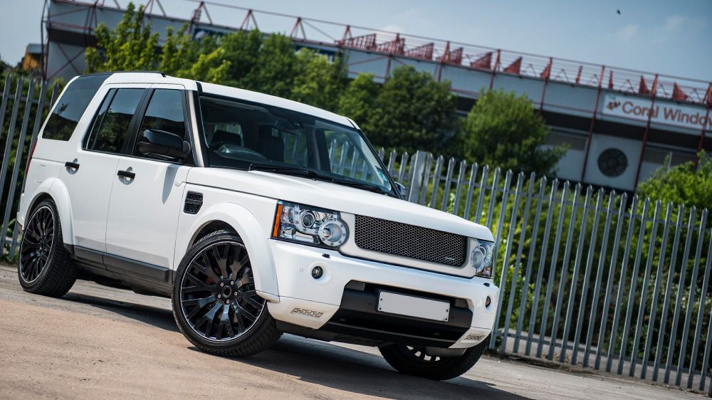 2014 Land Rover Discovery 3.0 TDV6 By Kahn Design