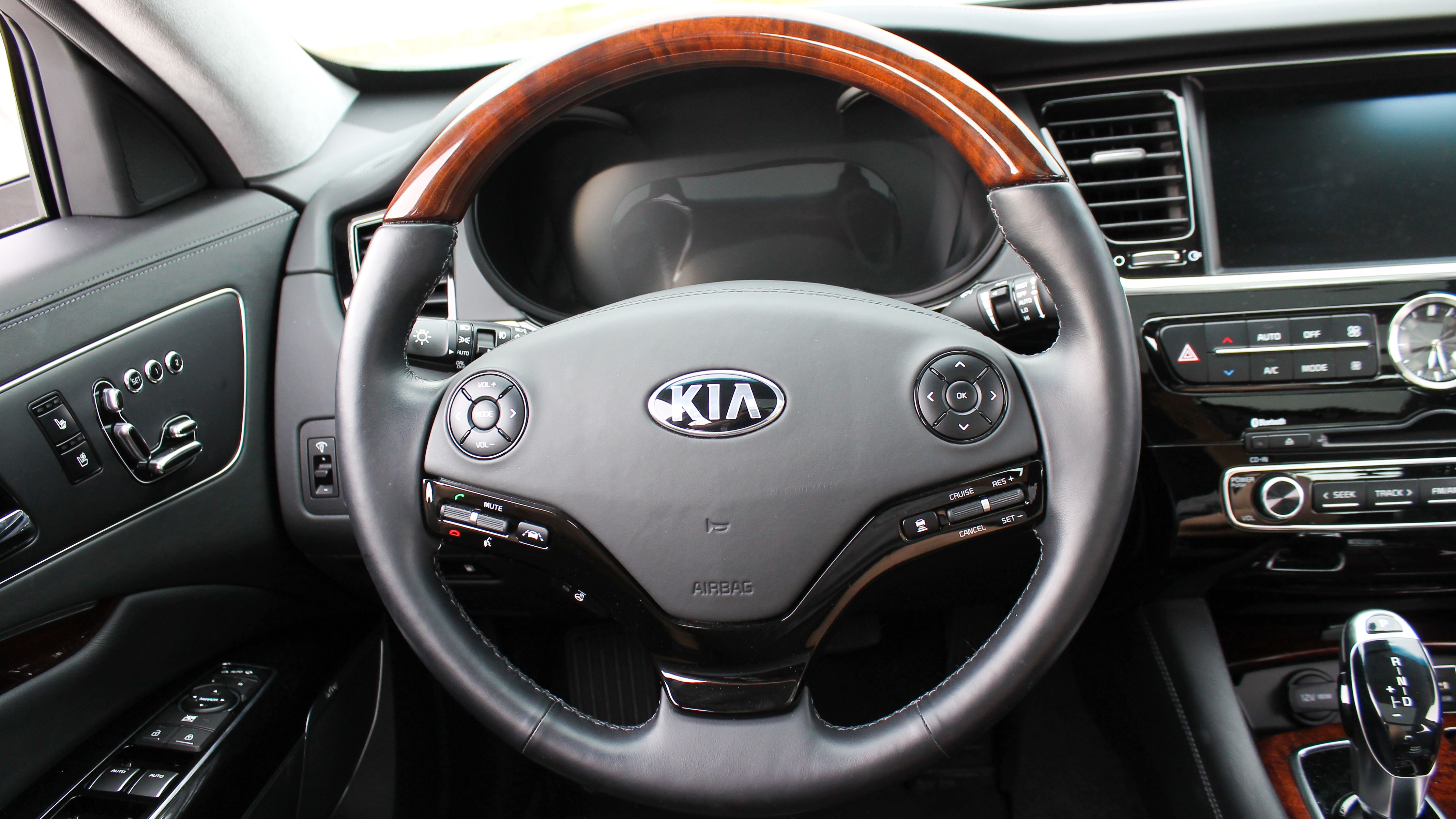 2015 Kia K900 - Driven