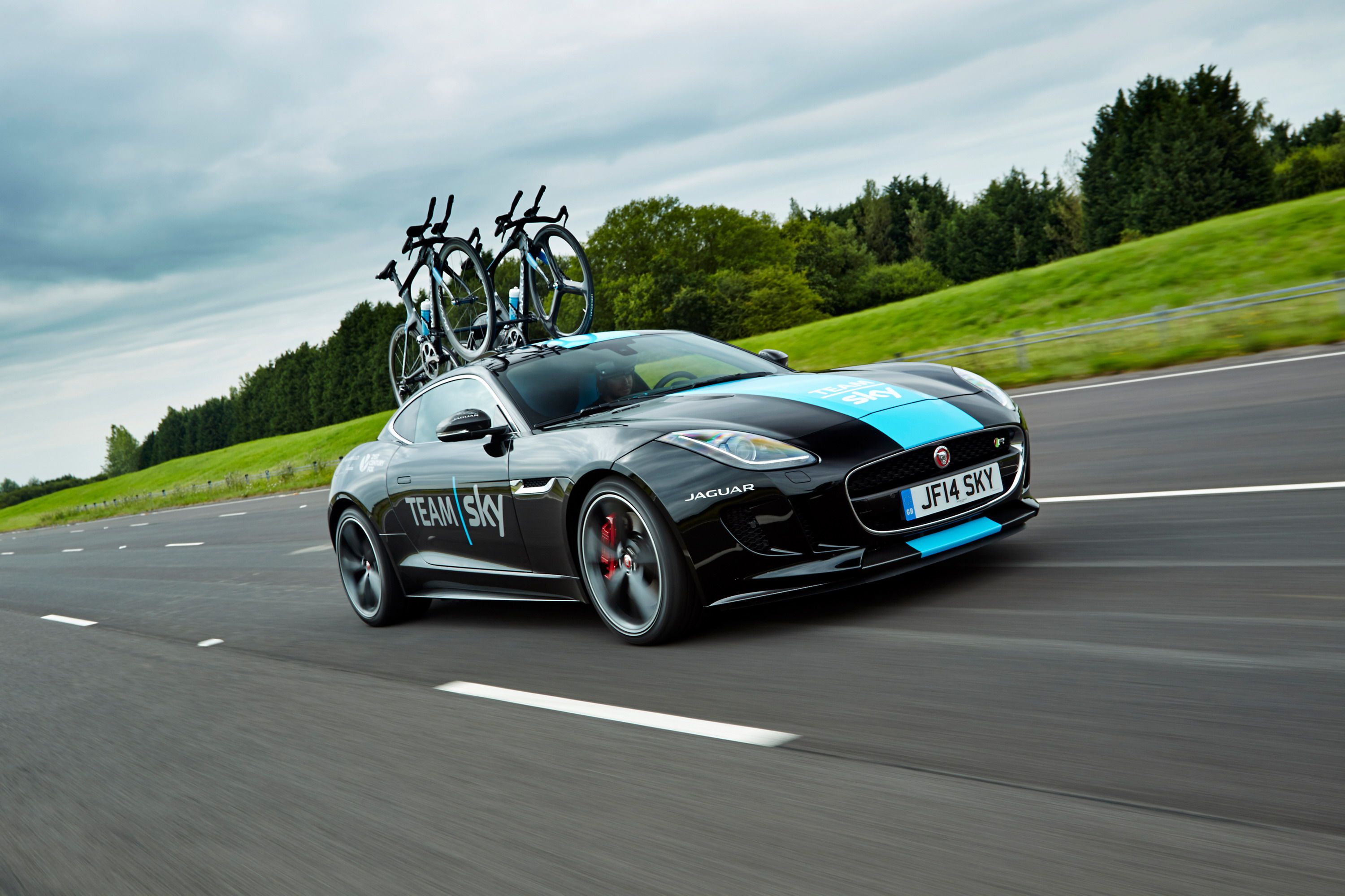 2015 Jaguar  F-Type Coupe Tour de France Special Edition