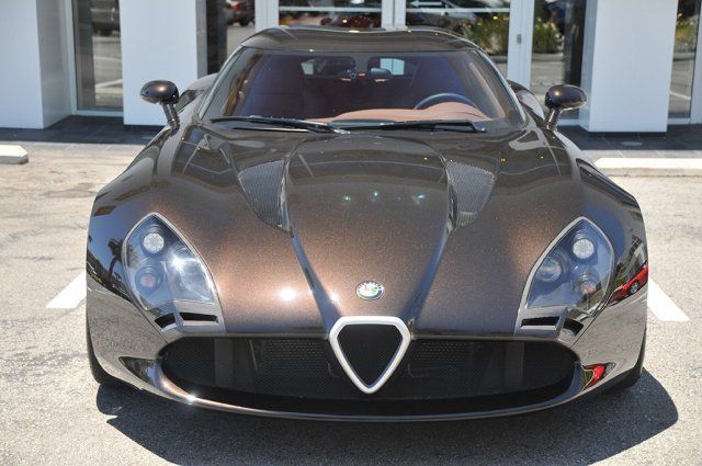 Look Smart Alfa Romeo TZ3 Stradale 2011年 LookSmart 1:43 Alfa Romeo TZ3 Stradale red metallic LS391A