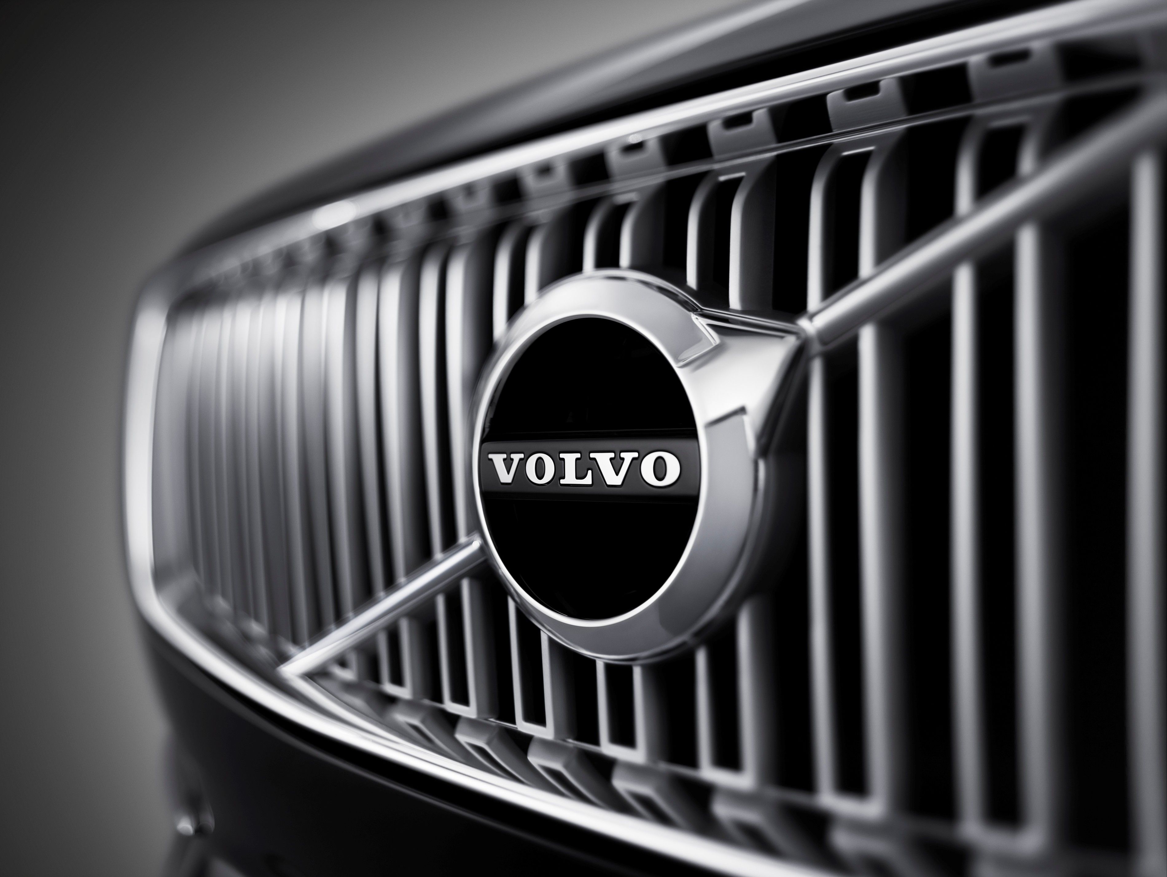 2015 Volvo XC90 First Edition