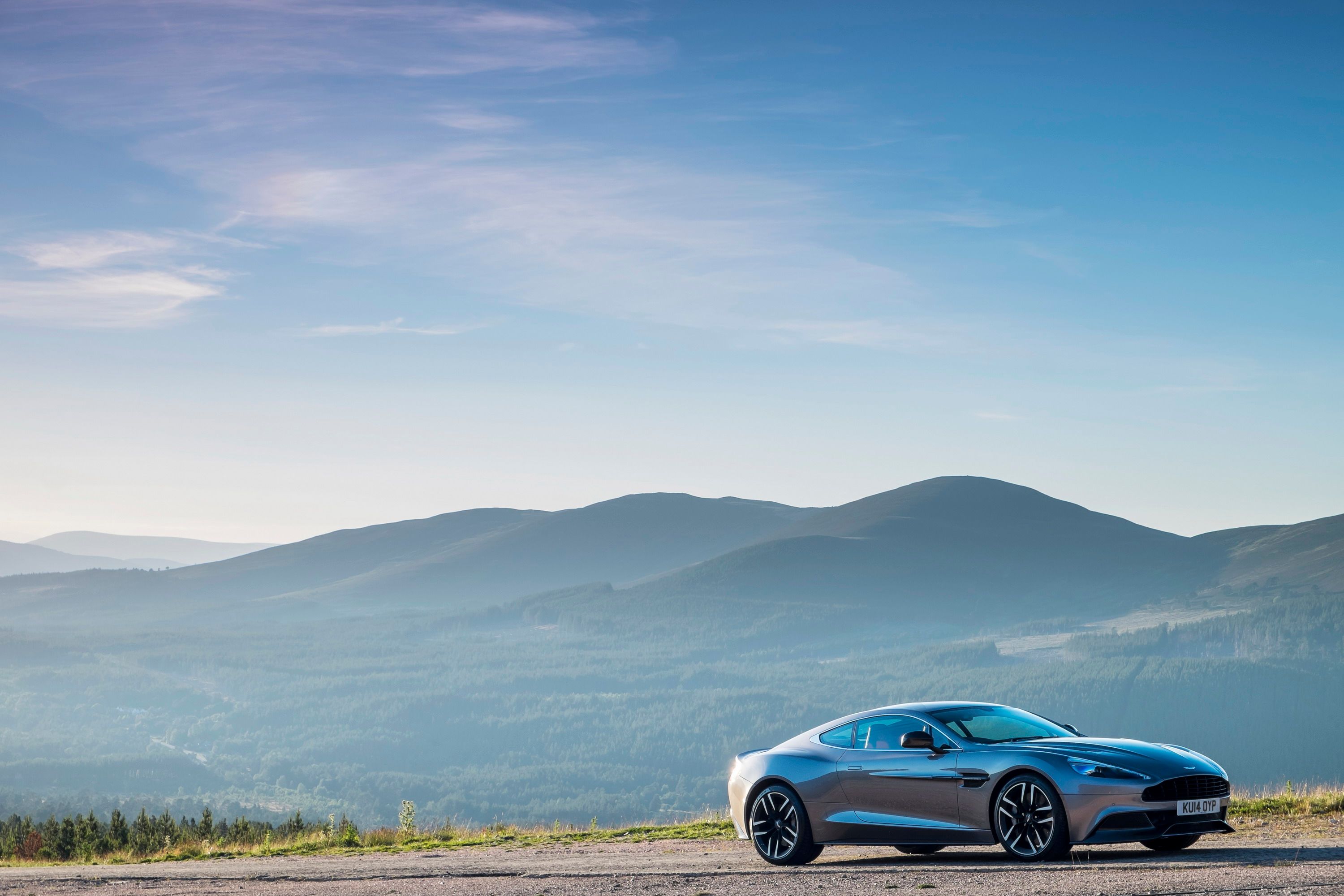 2014 - 2015 Aston Martin Vanquish