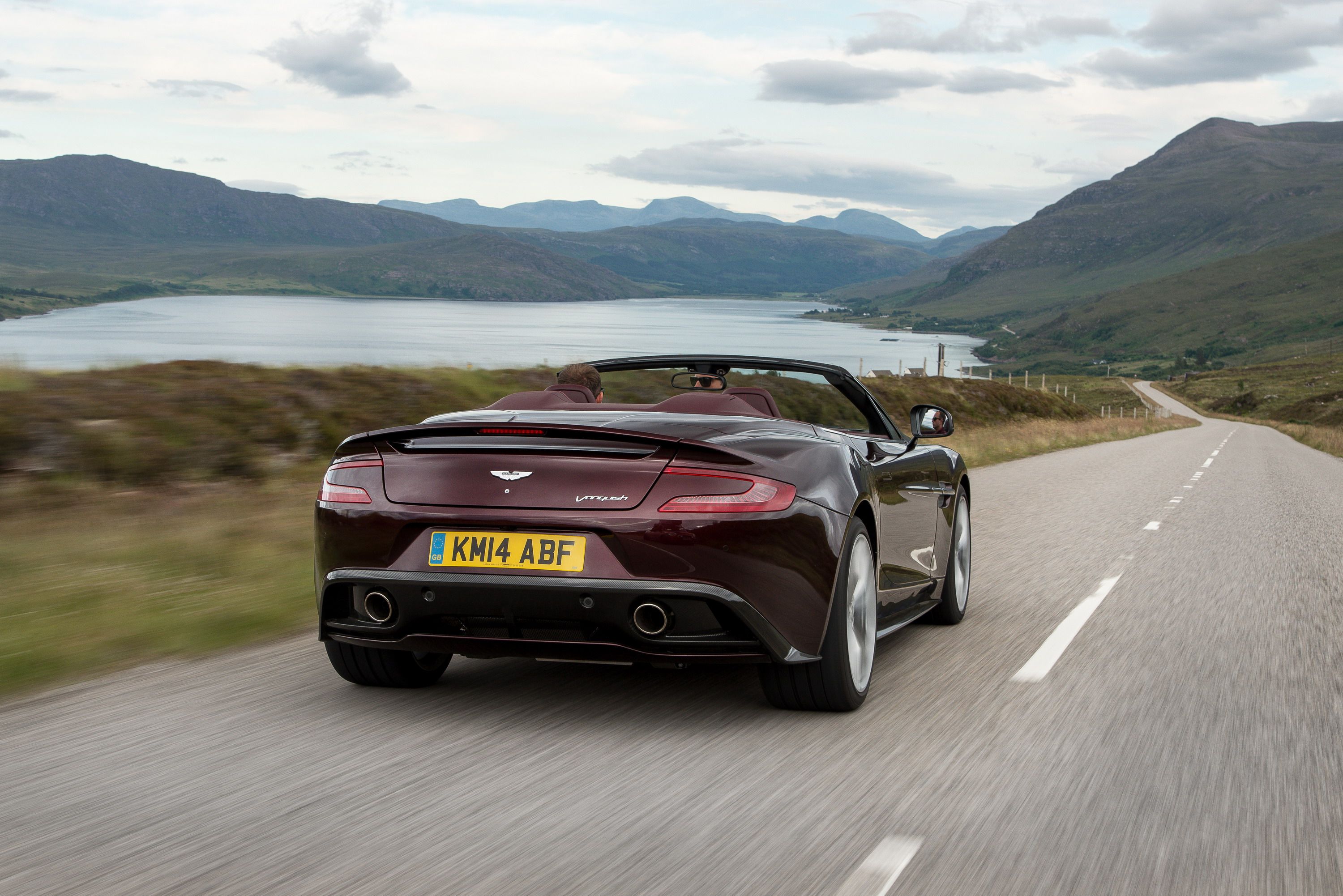 2014 - 2015 Aston Martin Vanquish Volante