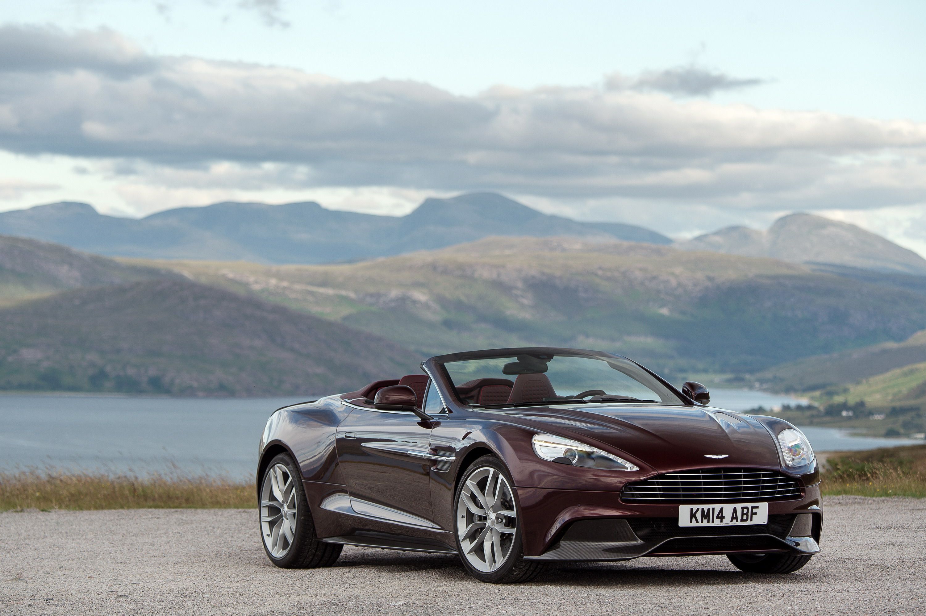 2014 - 2015 Aston Martin Vanquish Volante