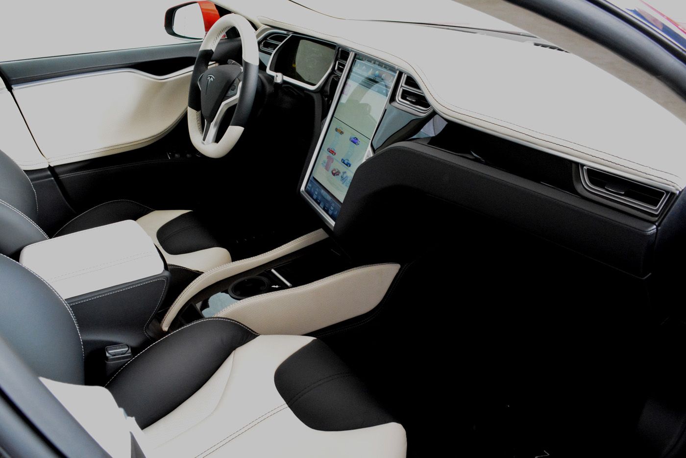 2014 Saleen Tesla Model S Foursixteen