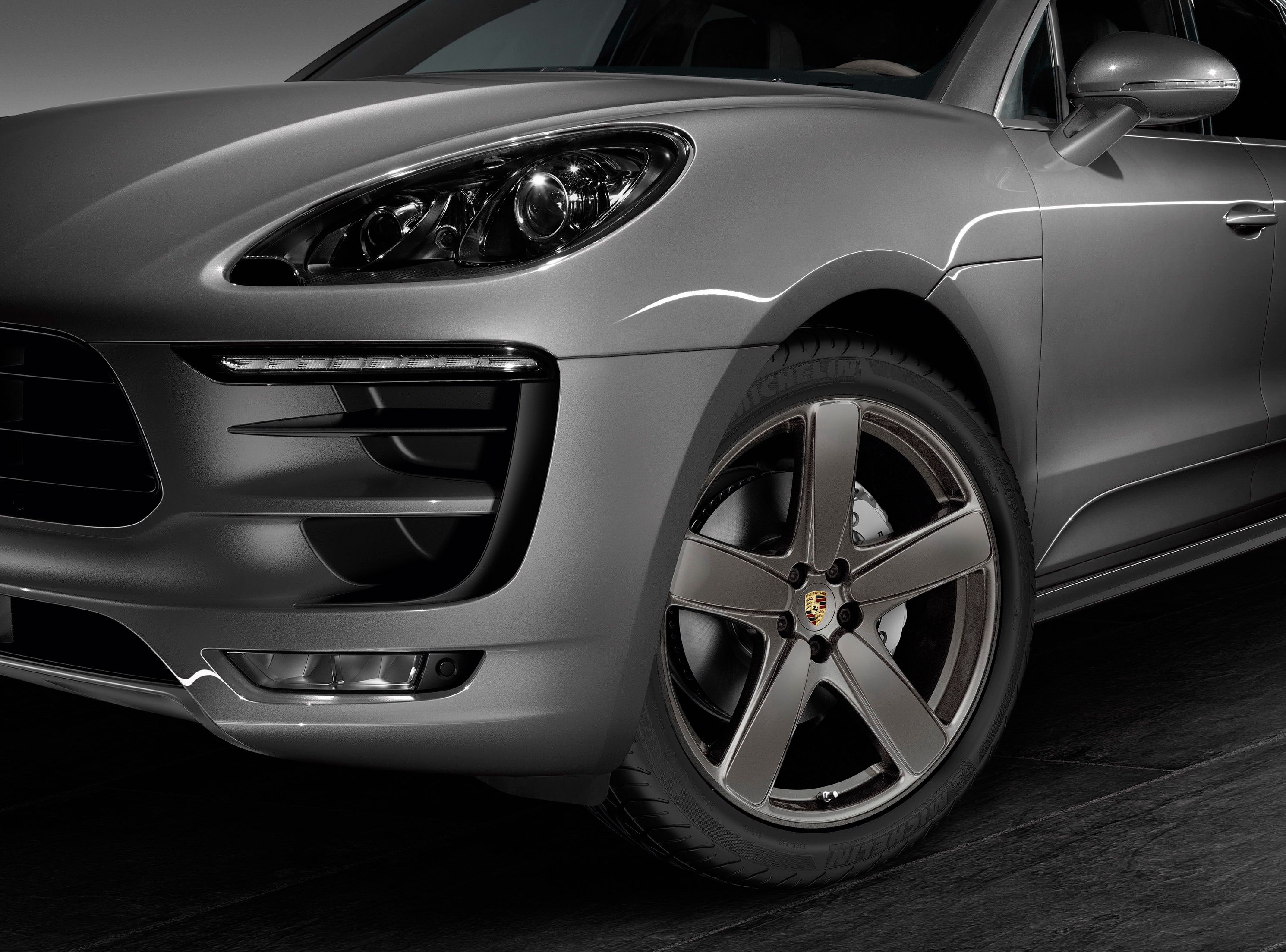 2015 Porsche Macan Sport Design by Porsche Exclusive