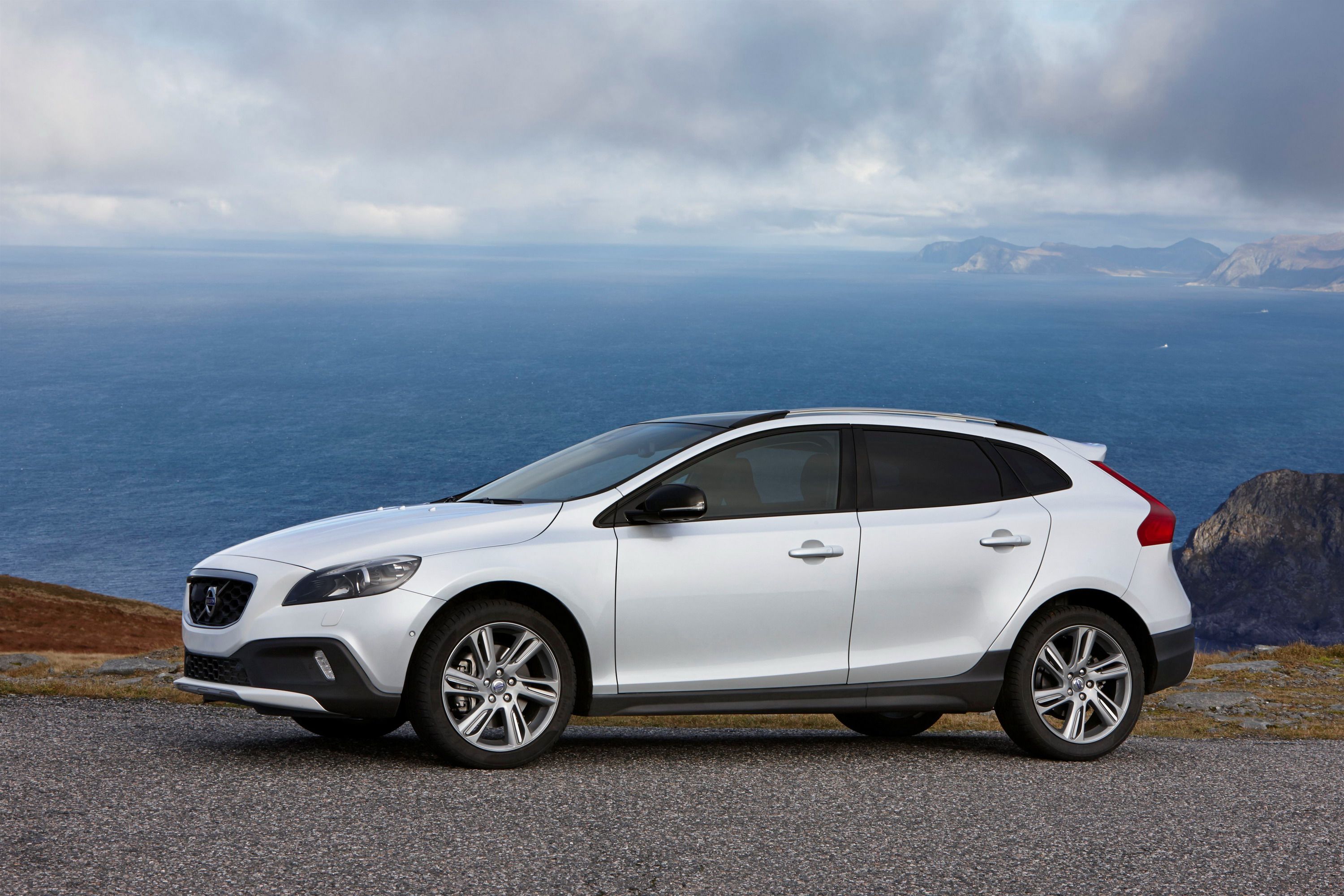 2013 - 2015 Volvo V40 Cross Country