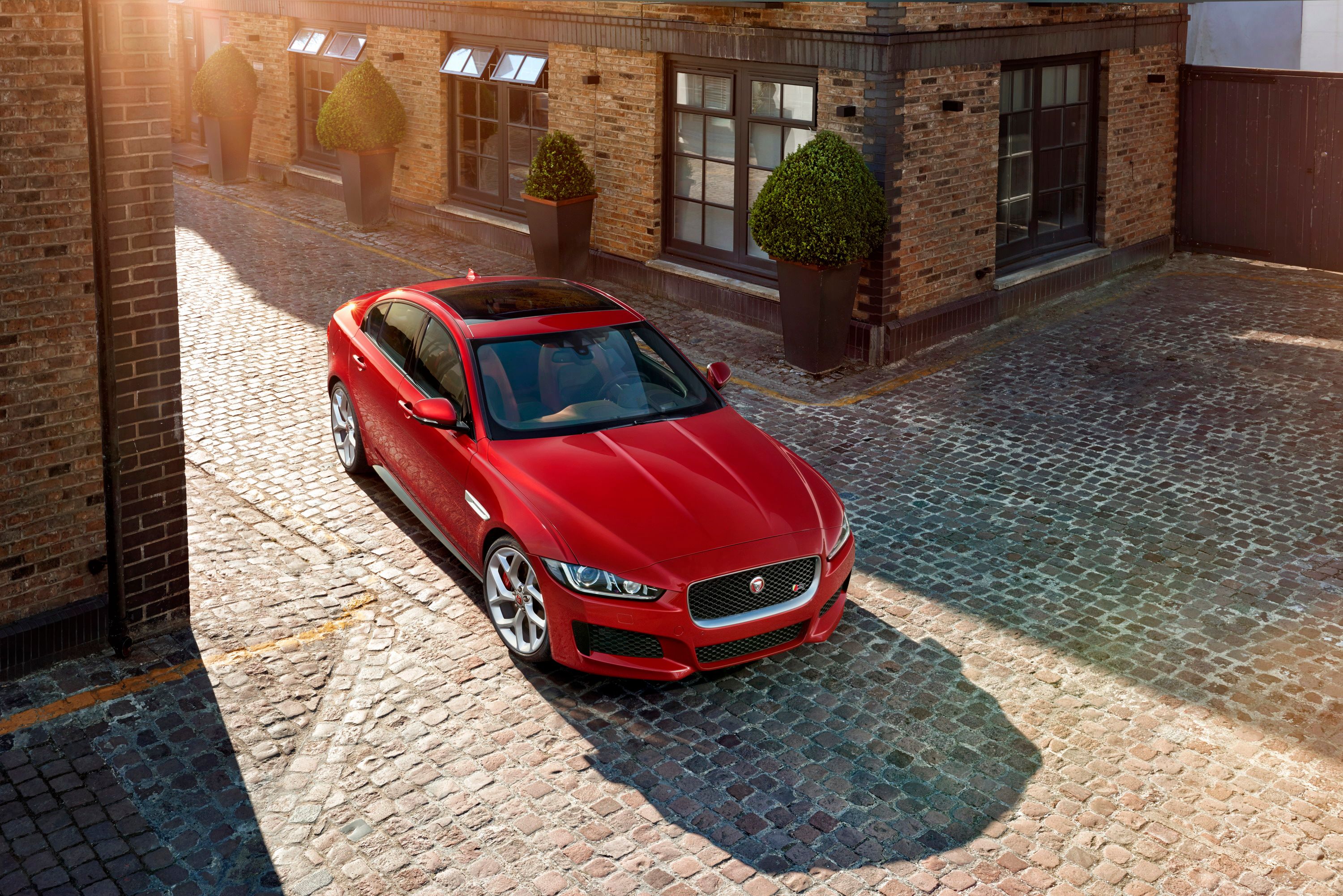 2017 Jaguar XE